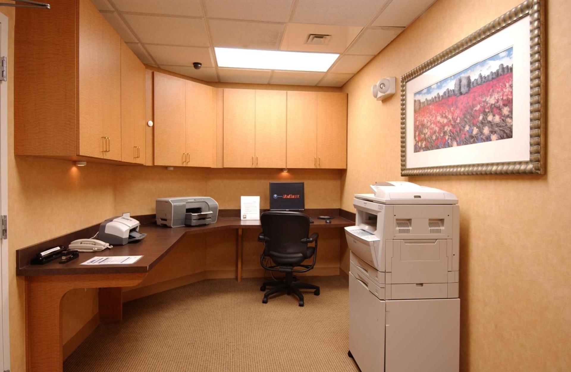 Hilton Garden Inn Atlanta Airport/Millenium Center photo 32