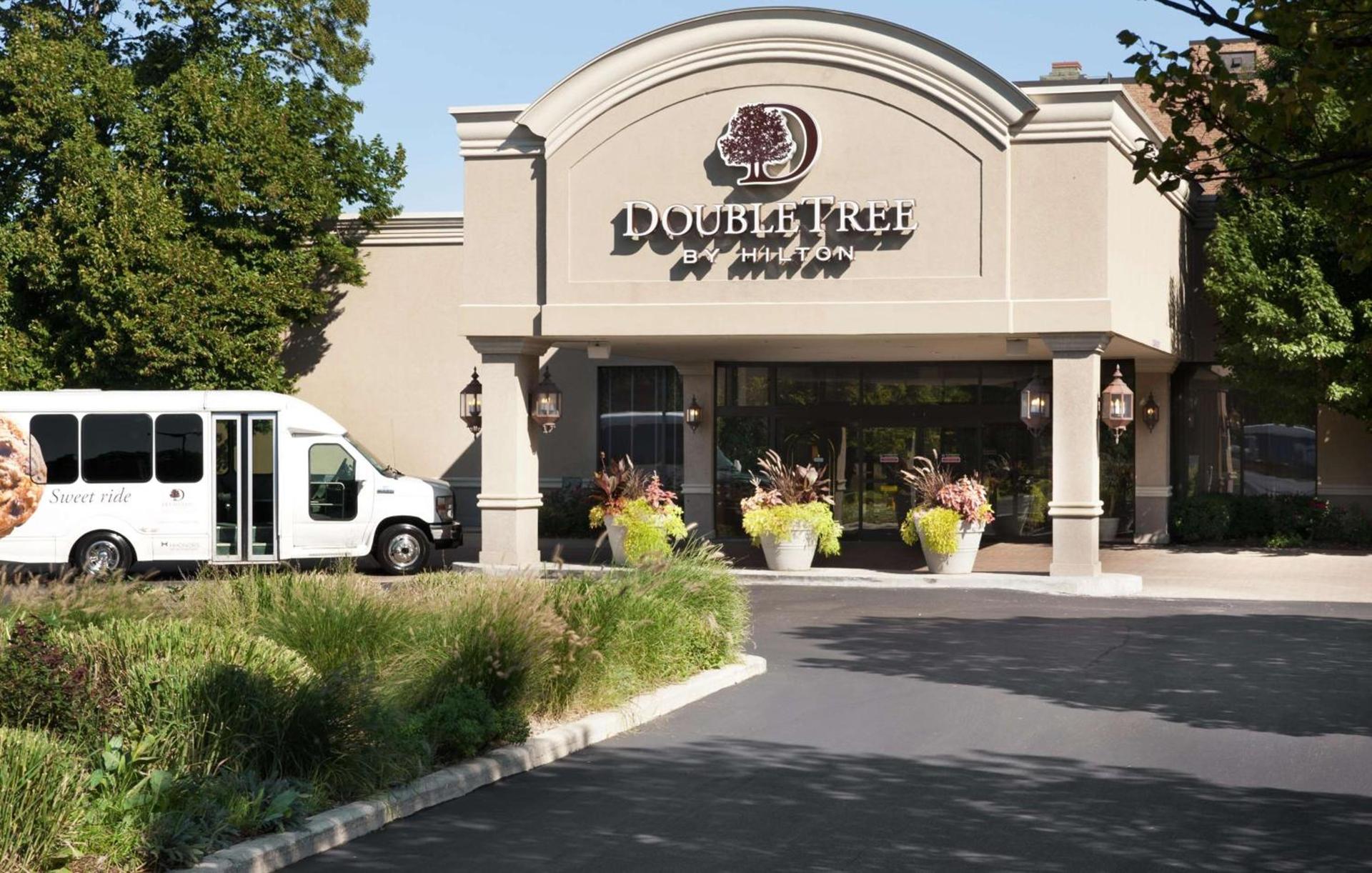 DoubleTree by Hilton Chicago/Alsip photo 1