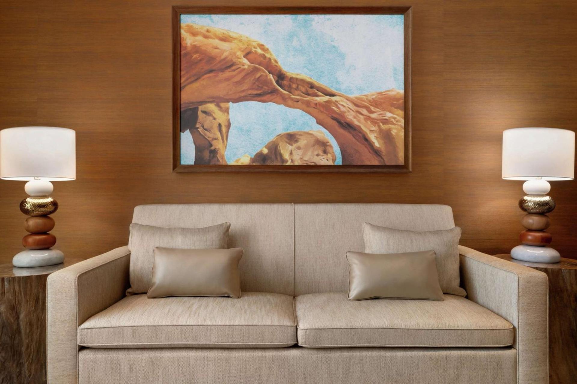 Hoodoo Moab, Curio Collection by Hilton photo 20