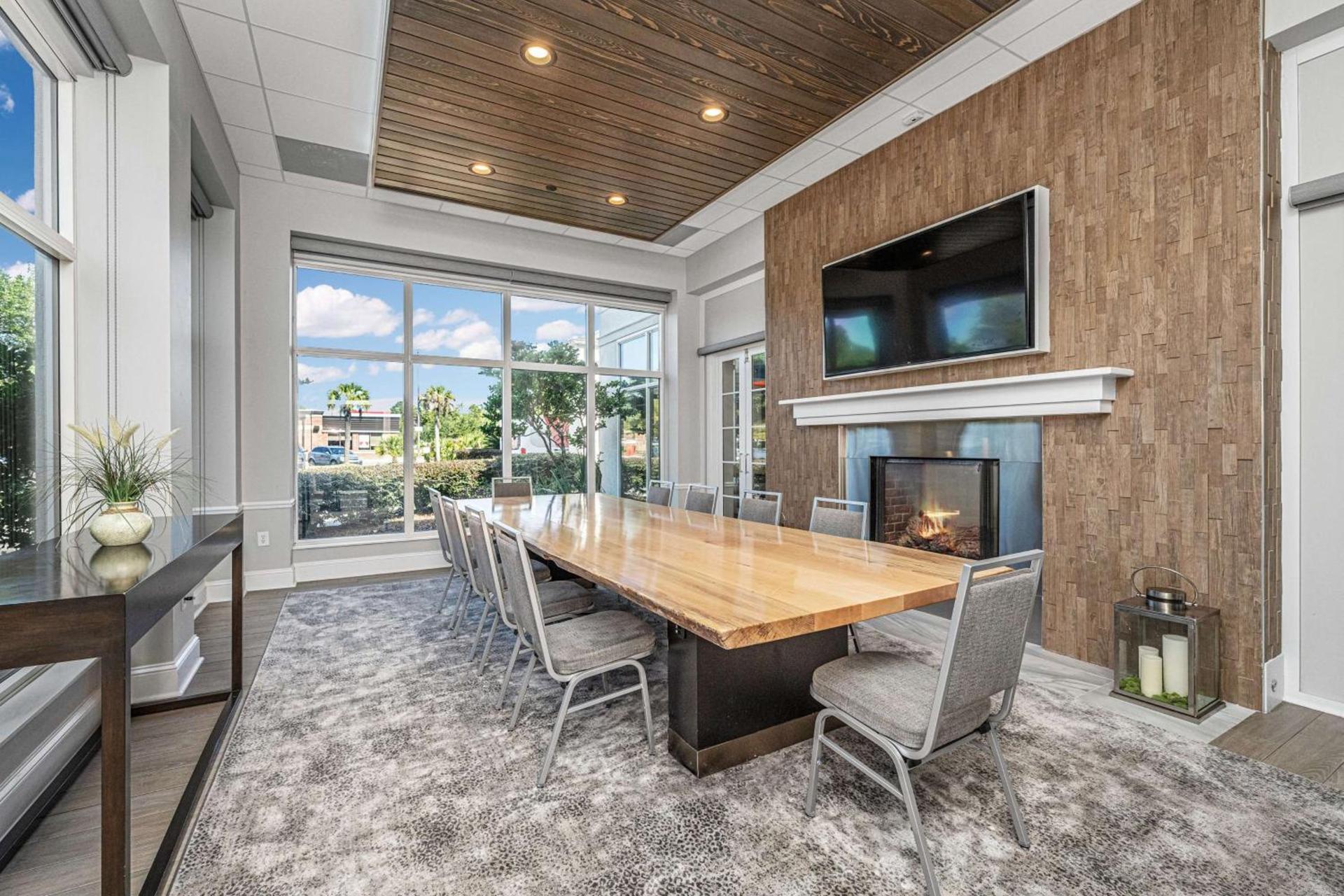 Hilton Garden Inn Charleston Airport photo 12
