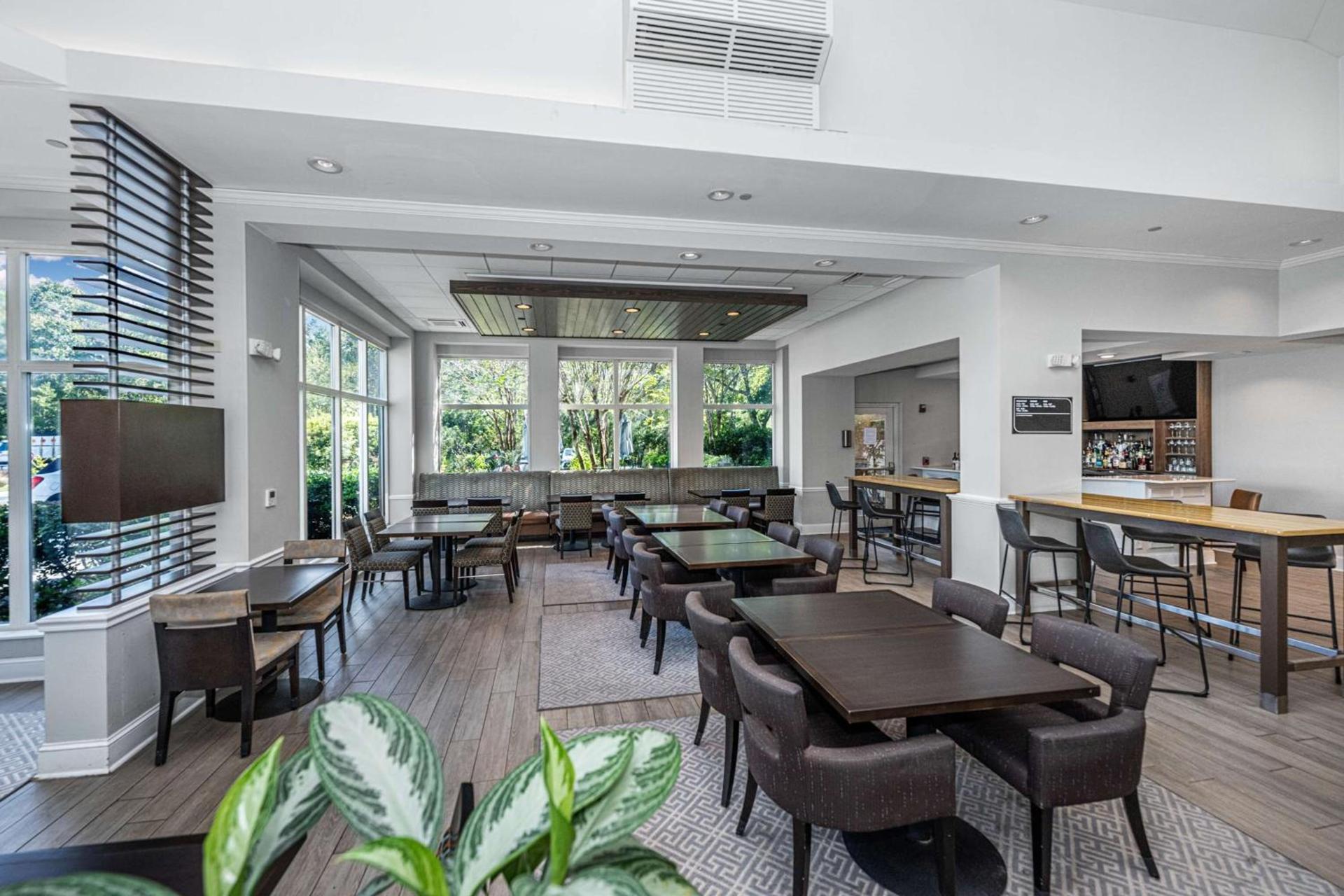 Hilton Garden Inn Charleston Airport photo 18