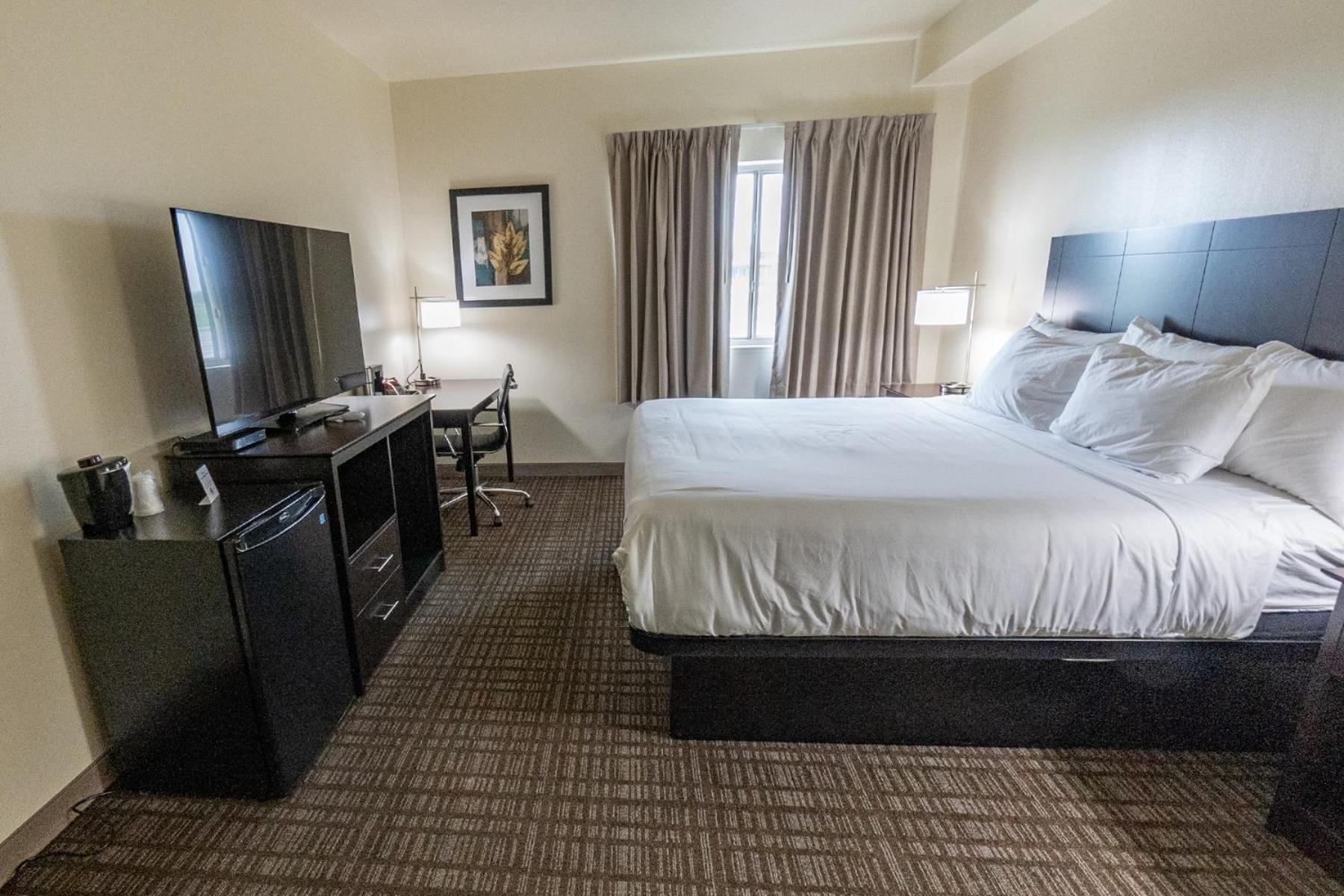 Cobblestone Hotel & Suites-Sheldon photo 24