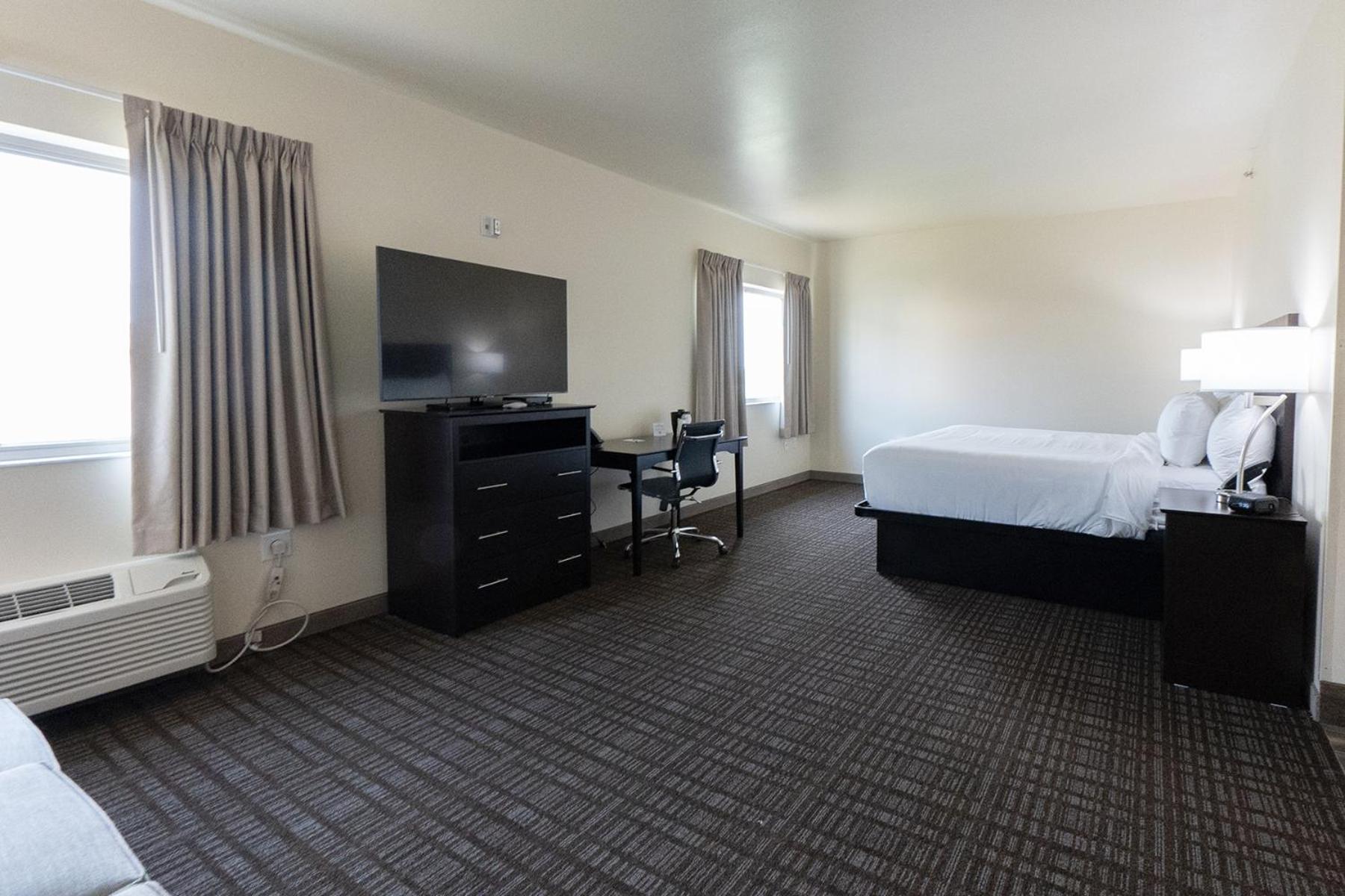 Cobblestone Hotel & Suites-Sheldon photo 25