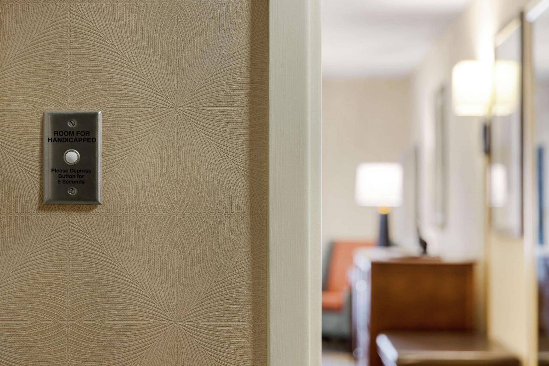 Hampton Inn & Suites Outer Banks/Corolla photo 53