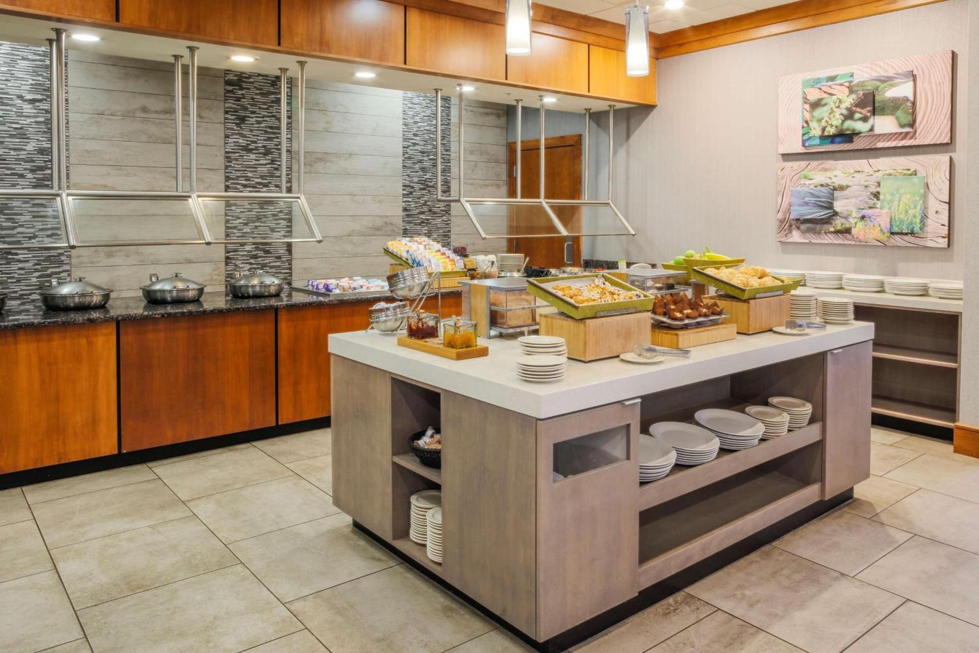 DoubleTree by Hilton Rochester photo 14