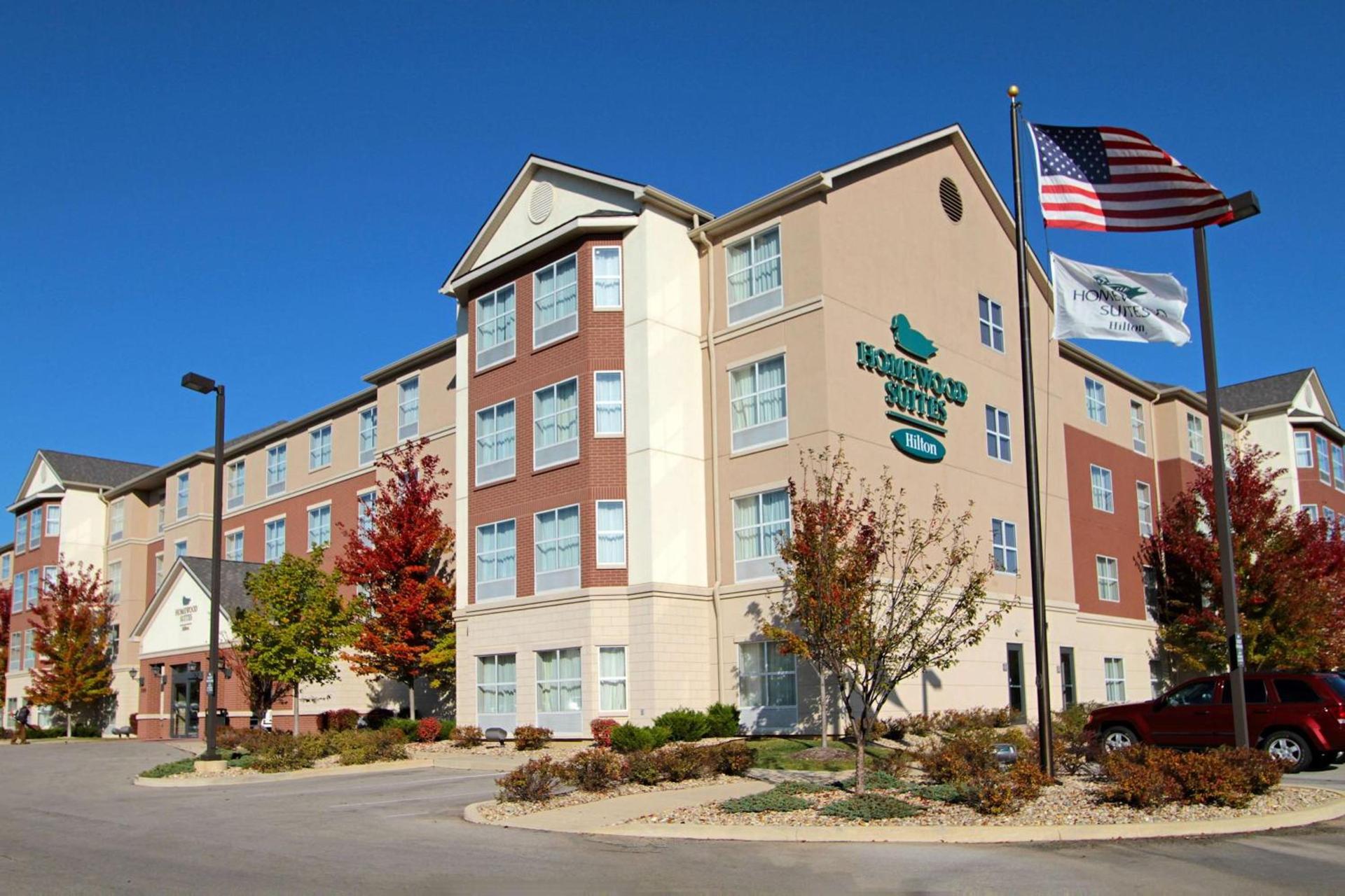 Homewood Suites by Hilton Bloomington photo 1