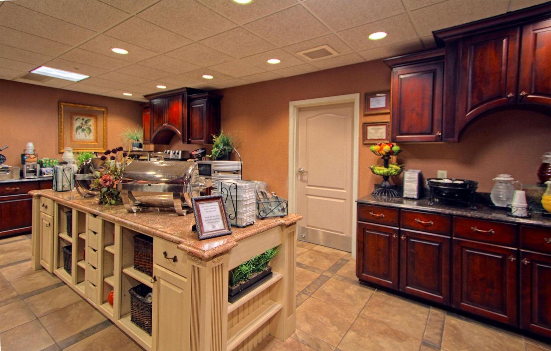 Homewood Suites by Hilton Bloomington photo 25