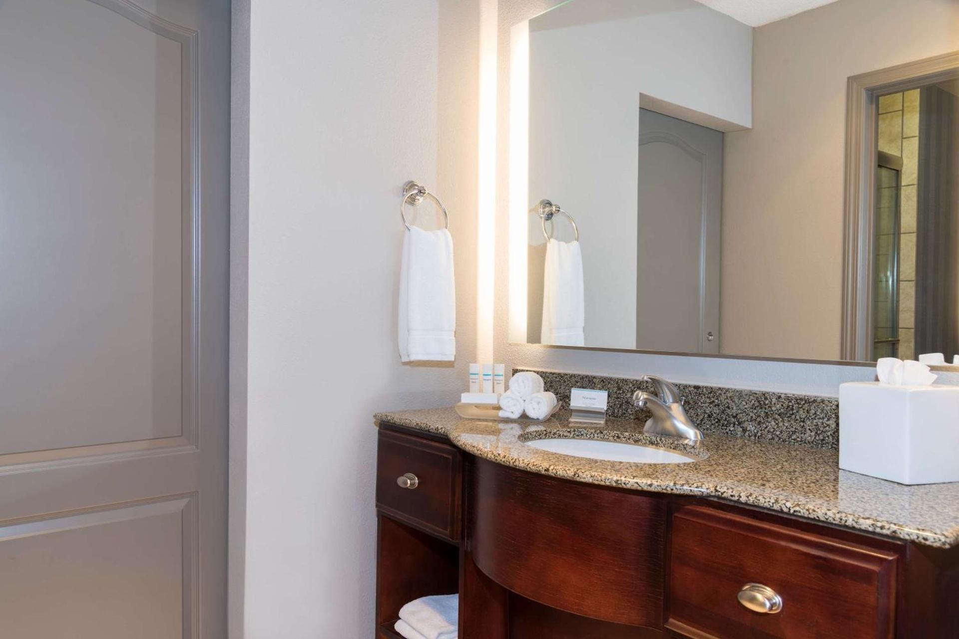 Homewood Suites by Hilton Bloomington photo 34