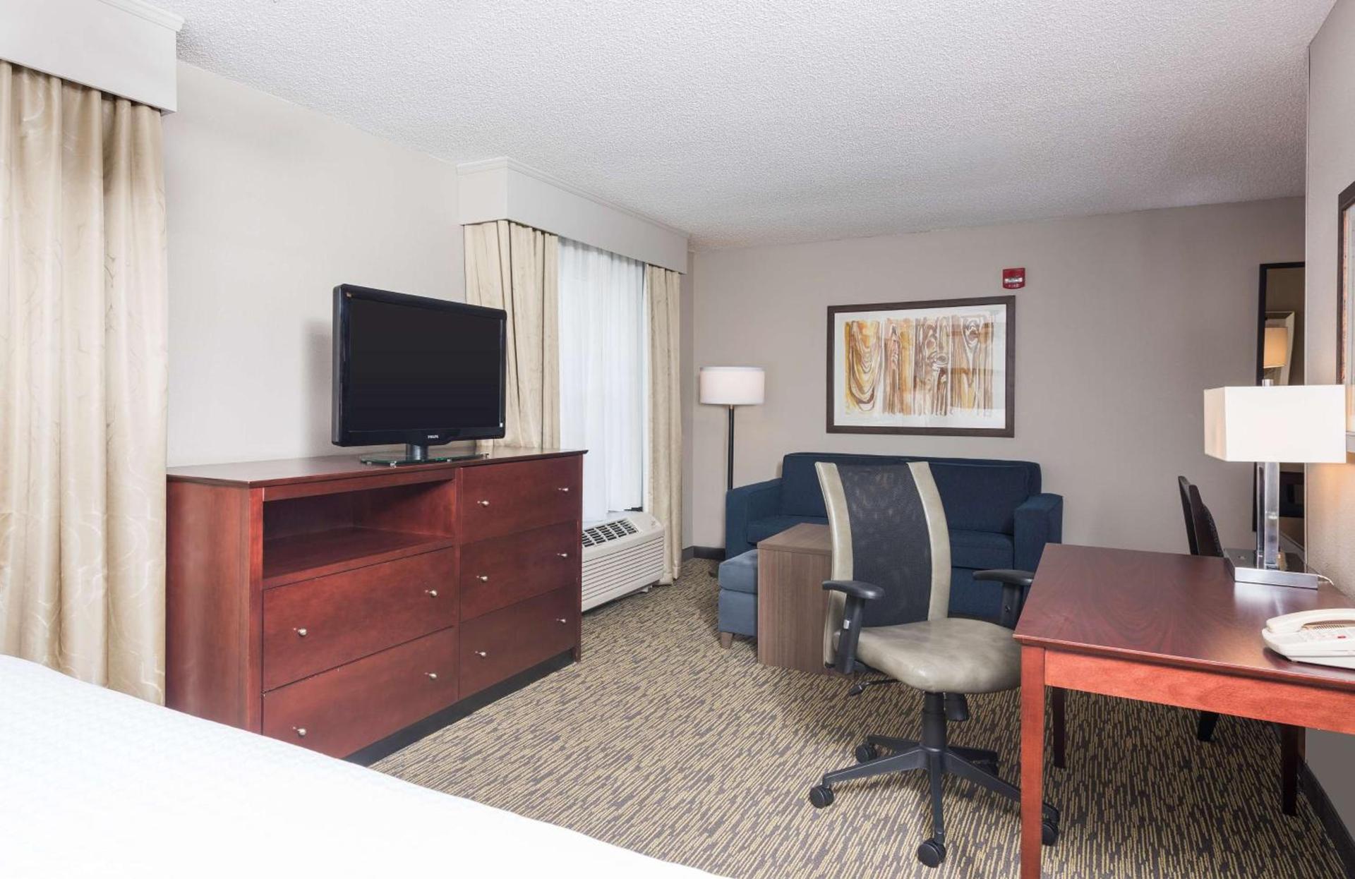 Homewood Suites by Hilton Bloomington photo 40