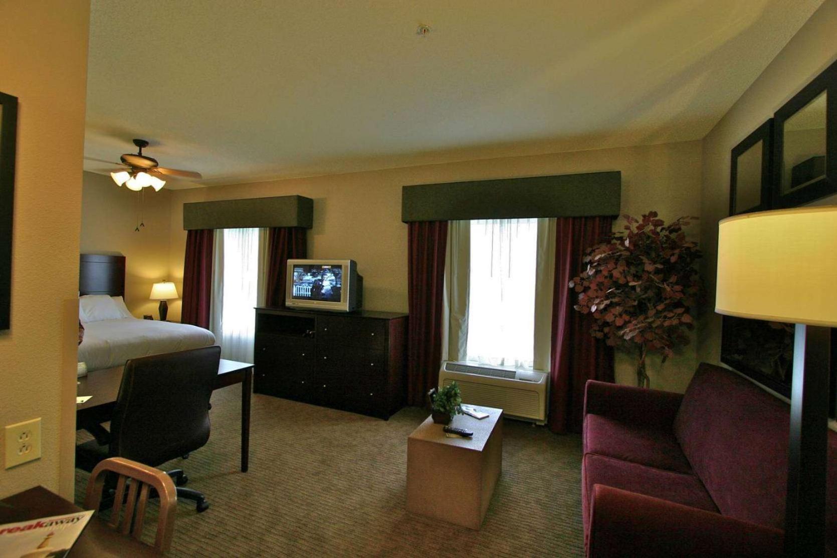 Homewood Suites by Hilton Bloomington photo 63