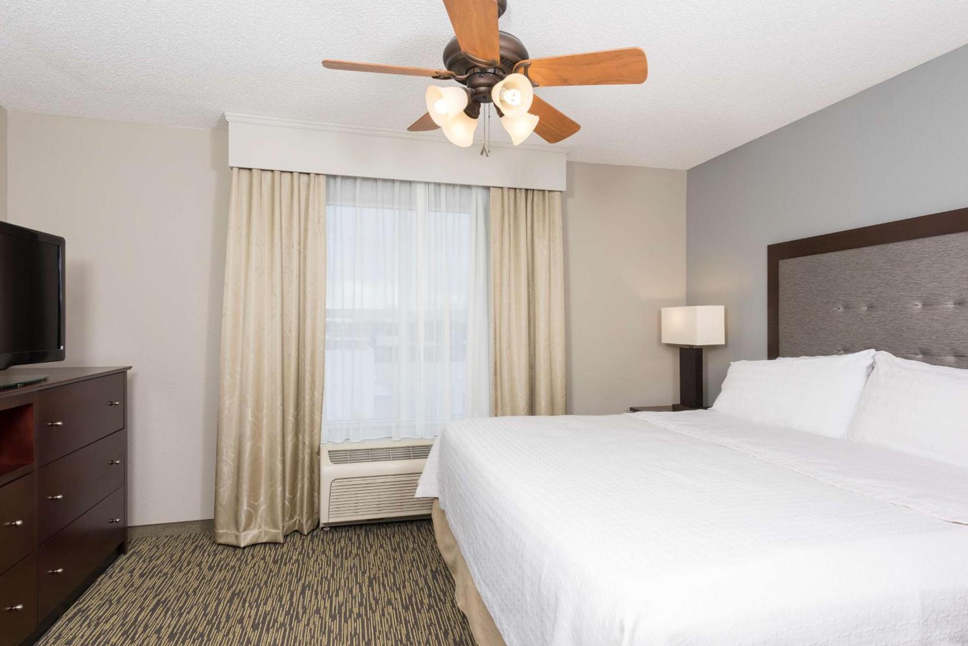 Homewood Suites by Hilton Bloomington photo 68