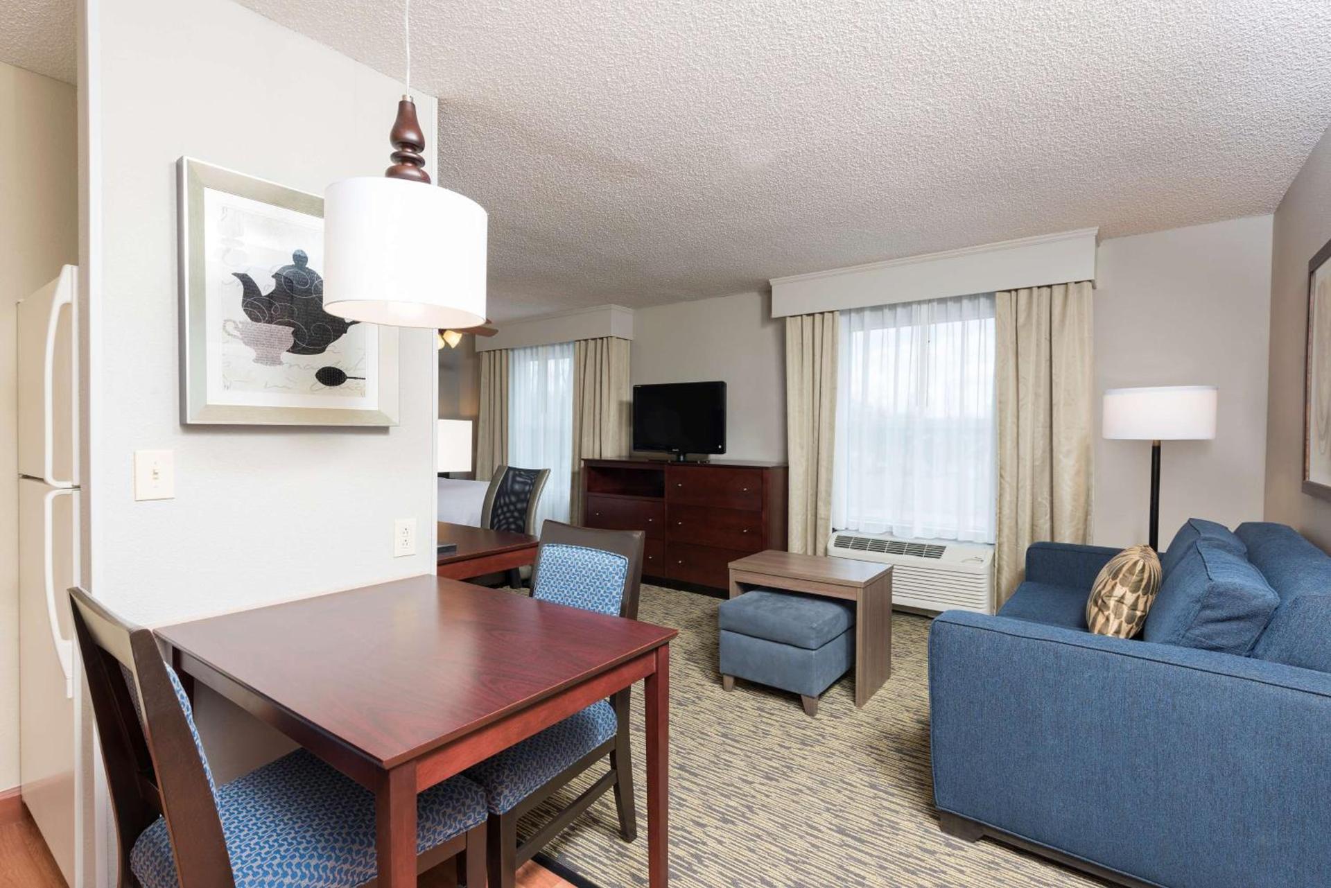 Homewood Suites by Hilton Bloomington photo 69