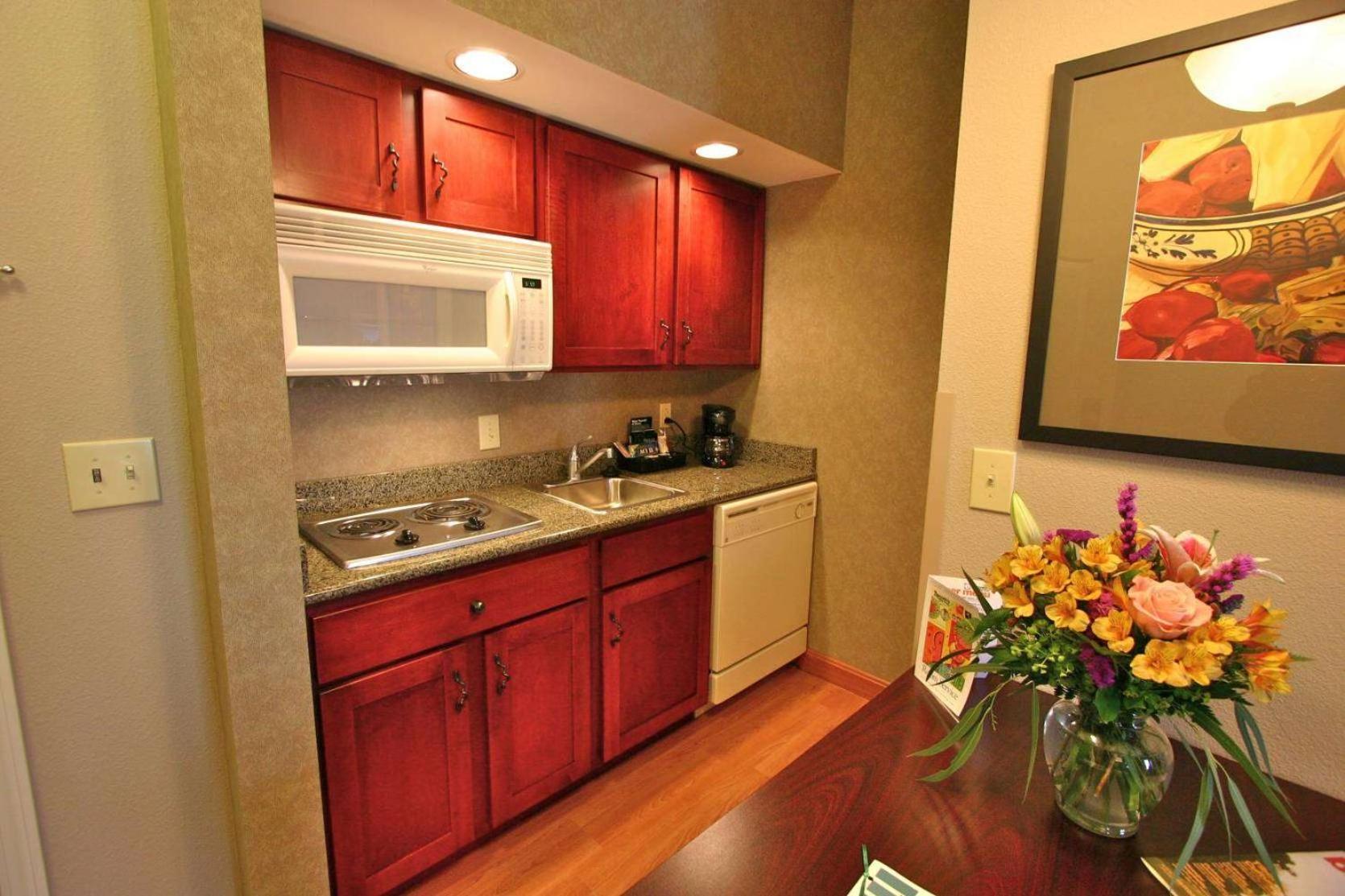 Homewood Suites by Hilton Bloomington photo 76