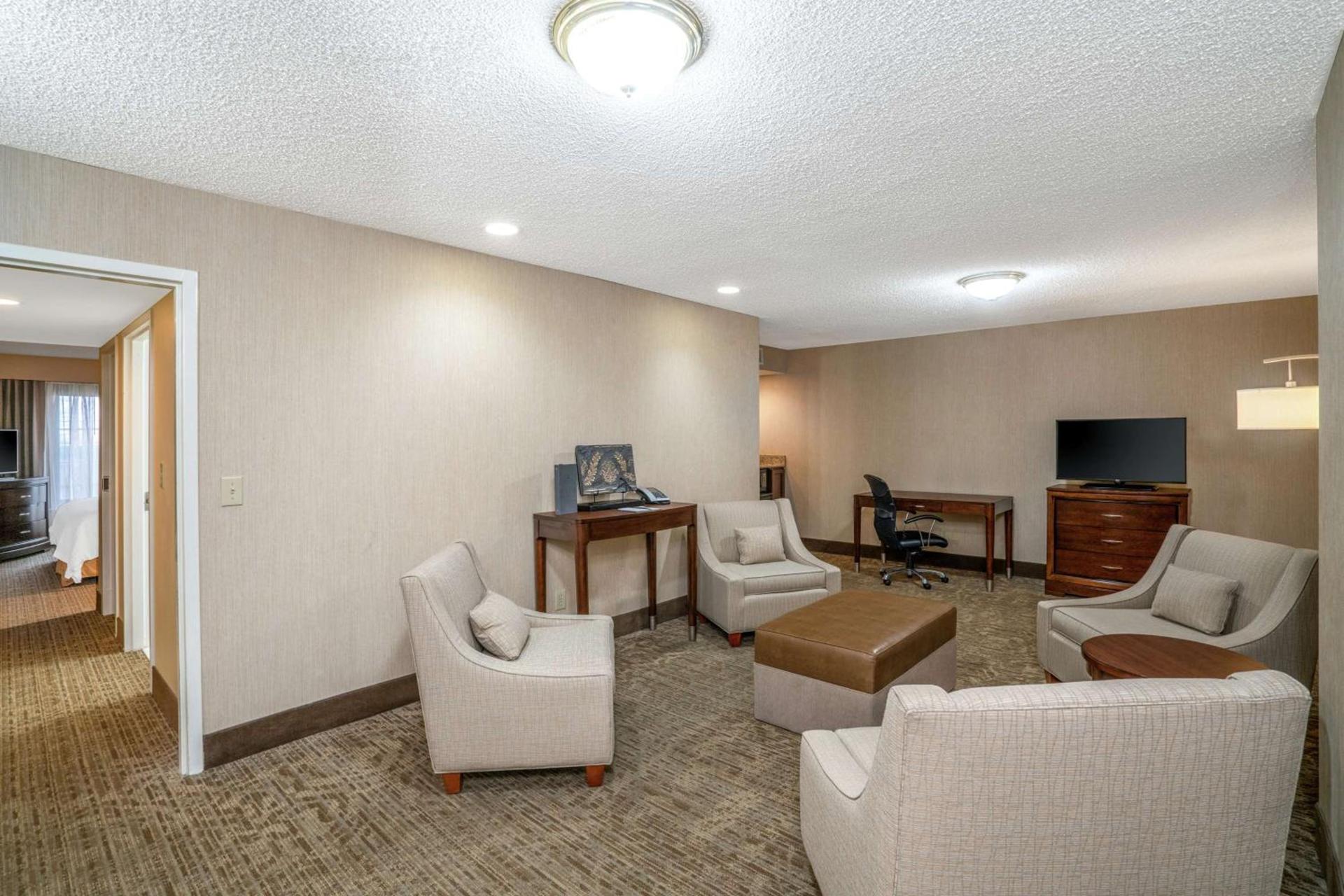 Embassy Suites Nashville - at Vanderbilt photo 17