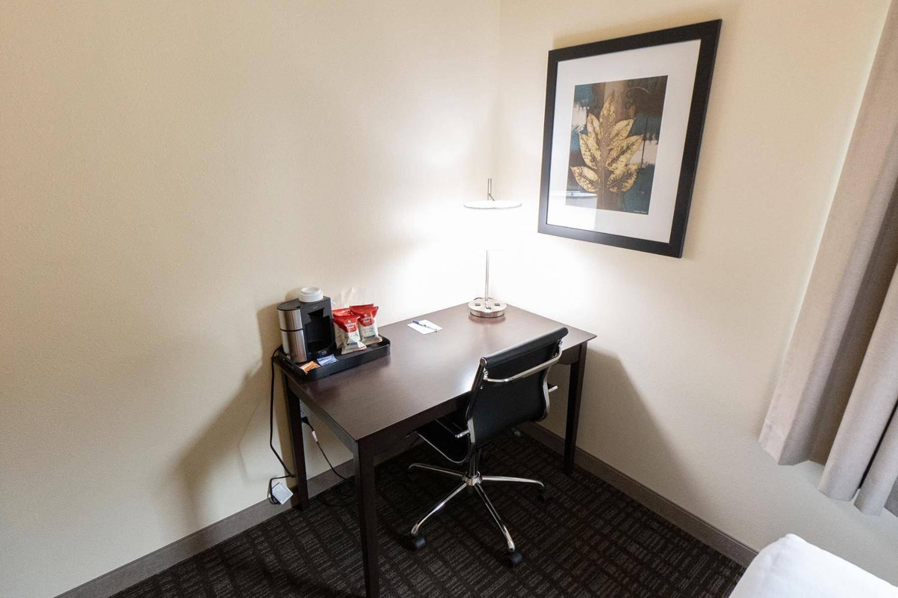 Cobblestone Hotel & Suites-Sheldon photo 33