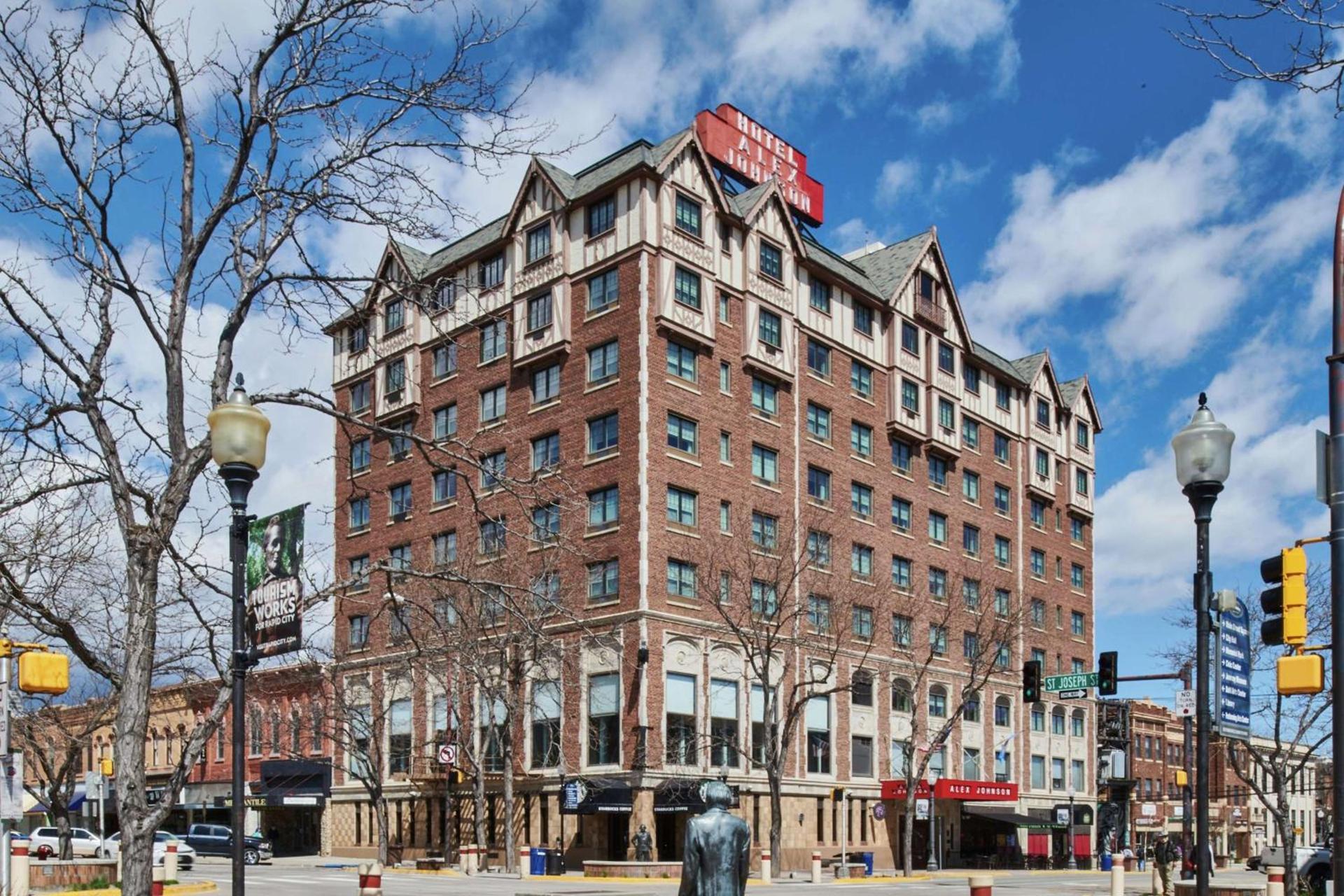 Hotel Alex Johnson Rapid City, Curio Collection by Hilton photo 1