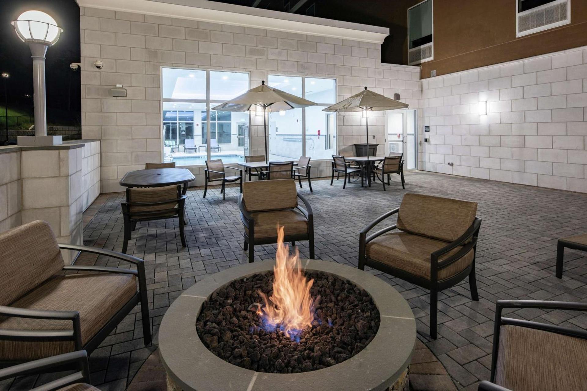 Hampton Inn & Suites Rocky Hill - Hartford South photo 4