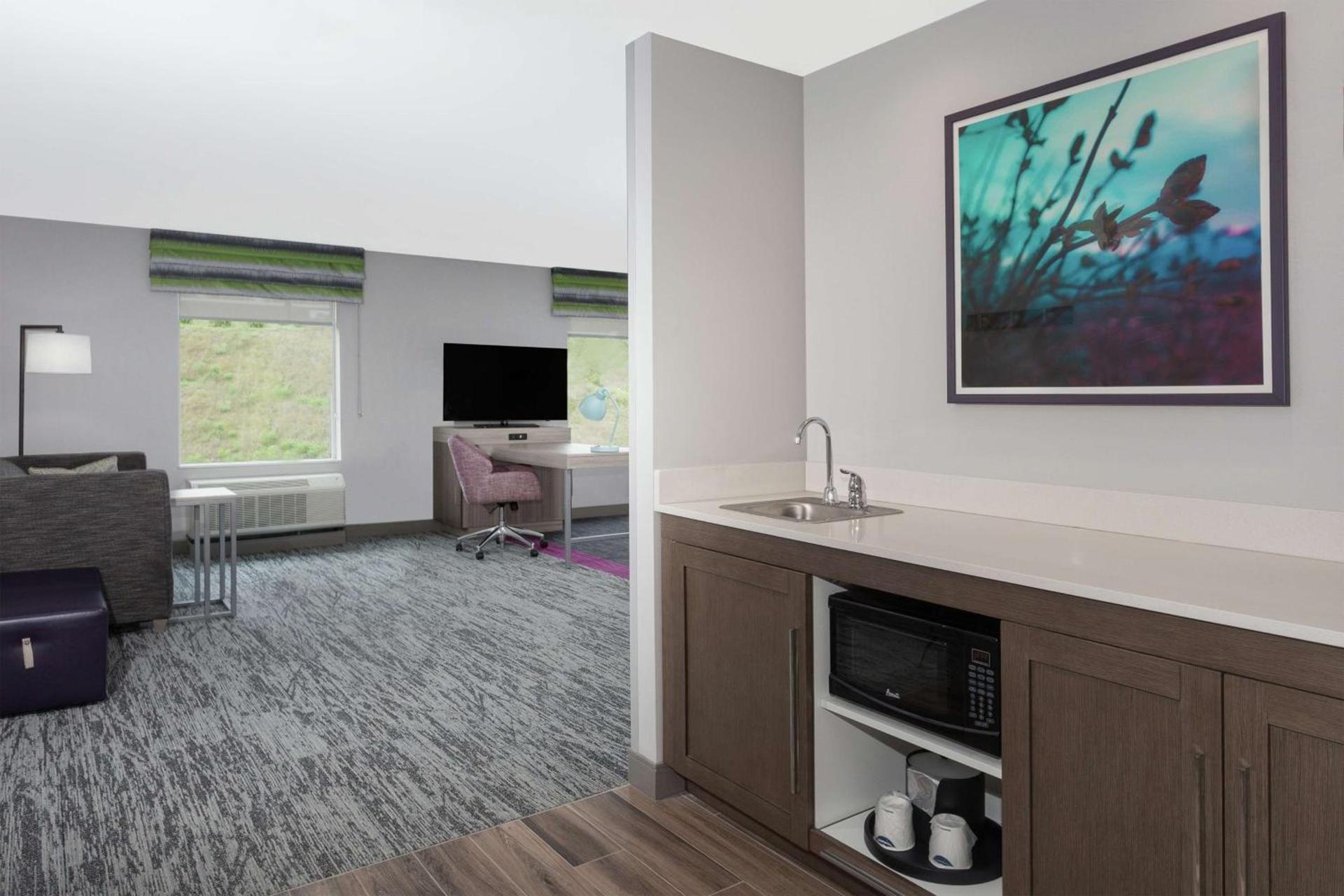 Hampton Inn & Suites Rocky Hill - Hartford South photo 30