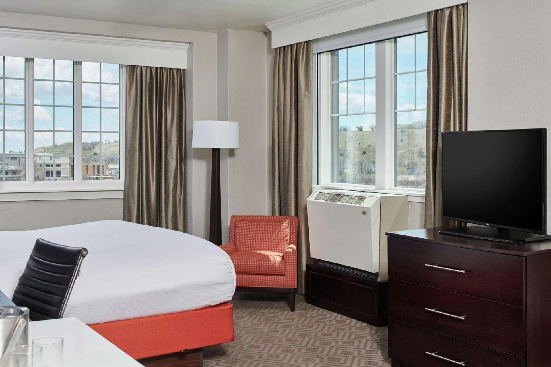 Hotel Alex Johnson Rapid City, Curio Collection by Hilton photo 39