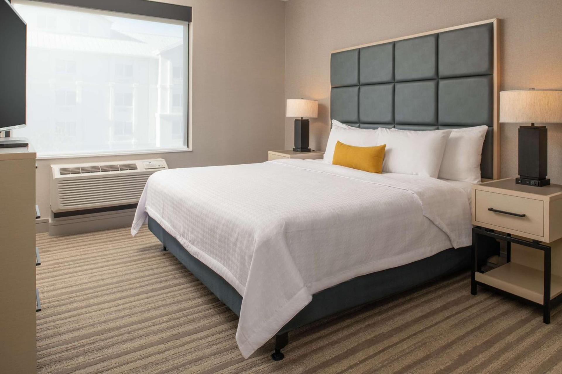 Homewood Suites By Hilton Belmont photo 14