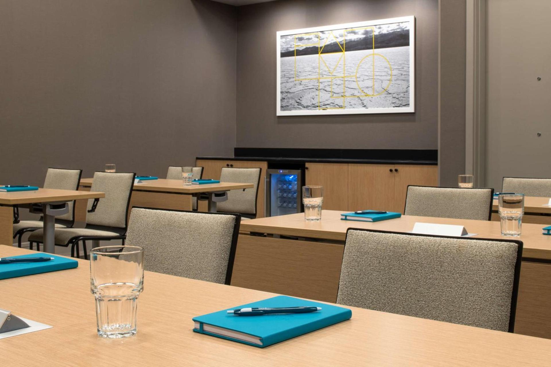 Homewood Suites By Hilton Belmont photo 25