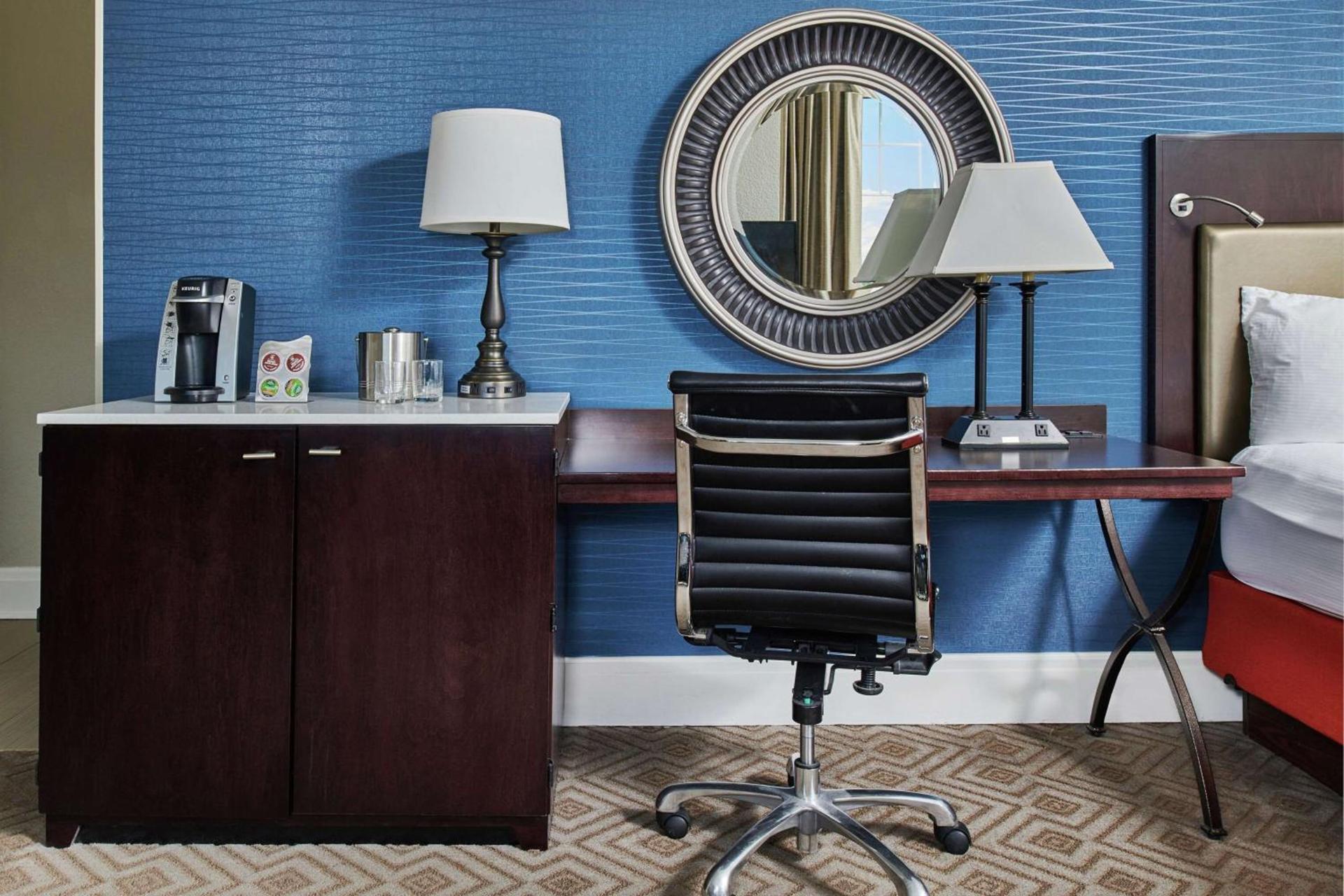 Hotel Alex Johnson Rapid City, Curio Collection by Hilton photo 41