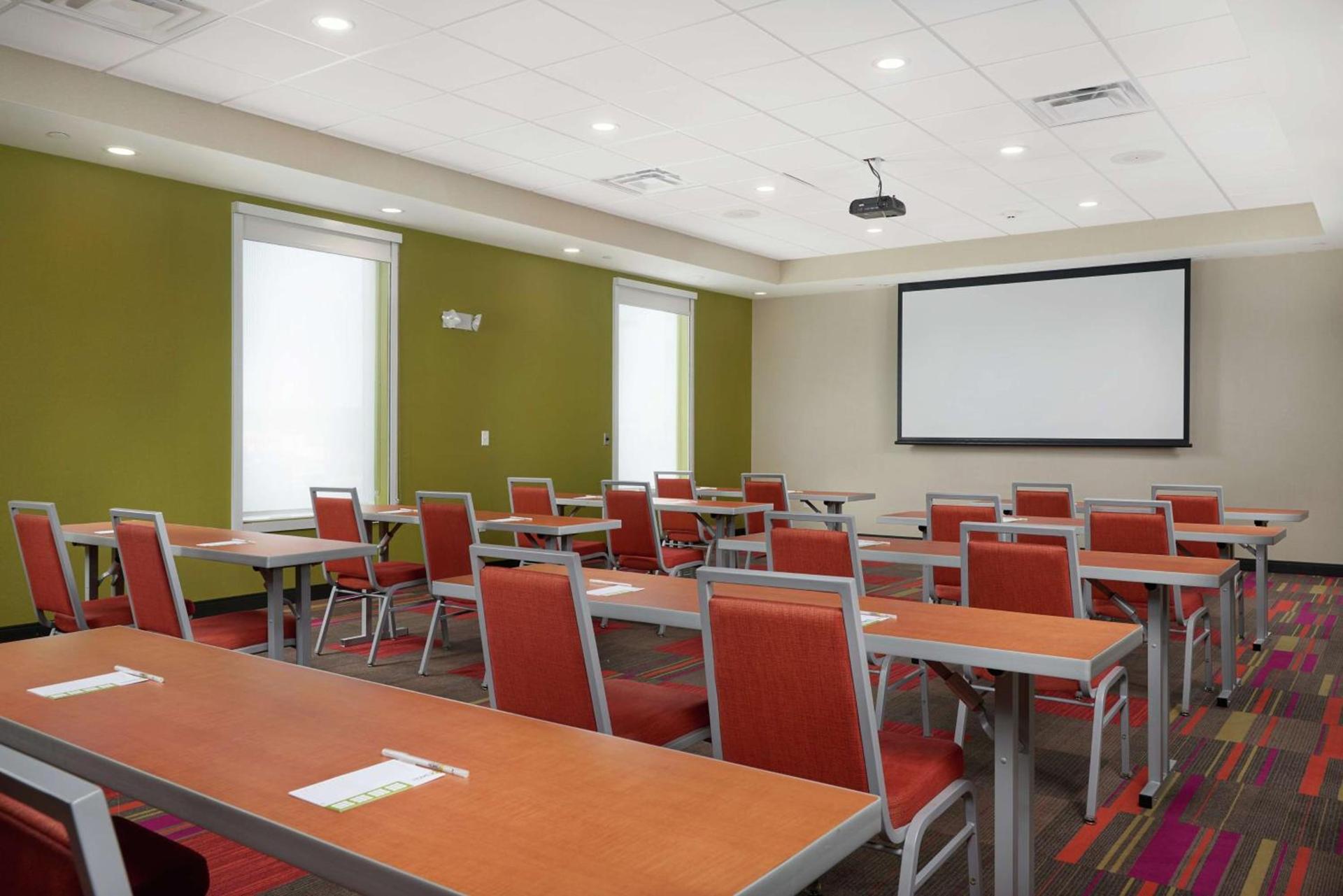 Home2 Suites By Hilton Youngstown photo 22