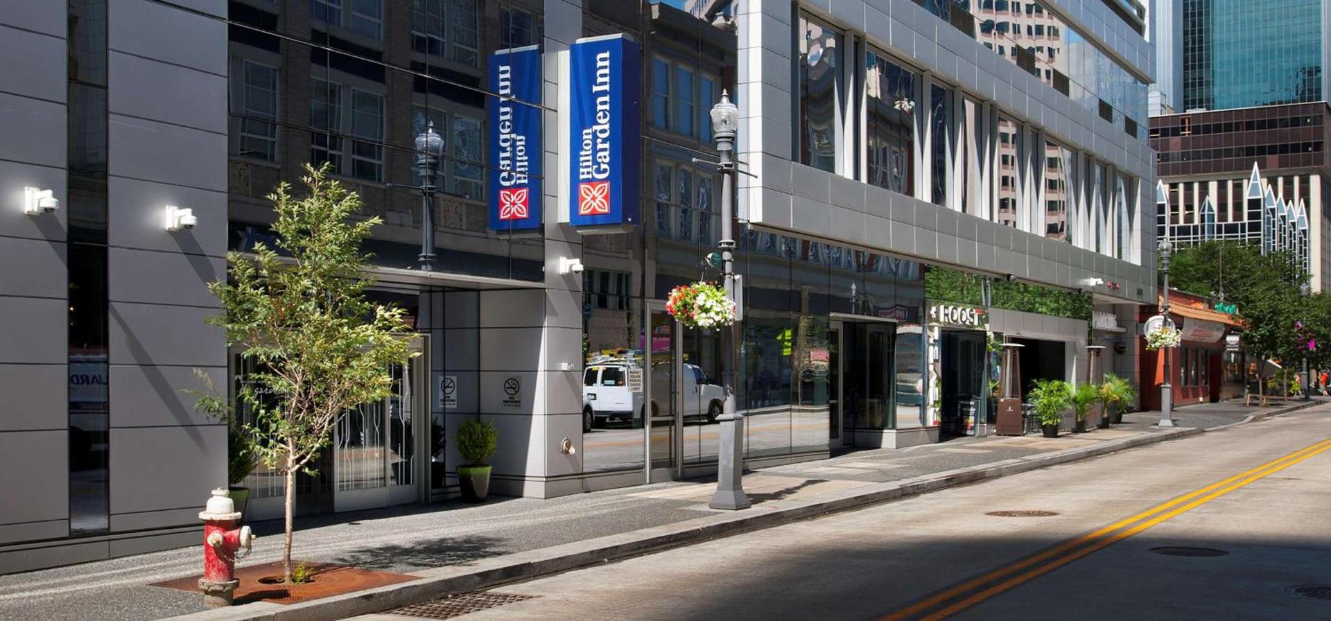 Hilton Garden Inn Pittsburgh Downtown photo 1