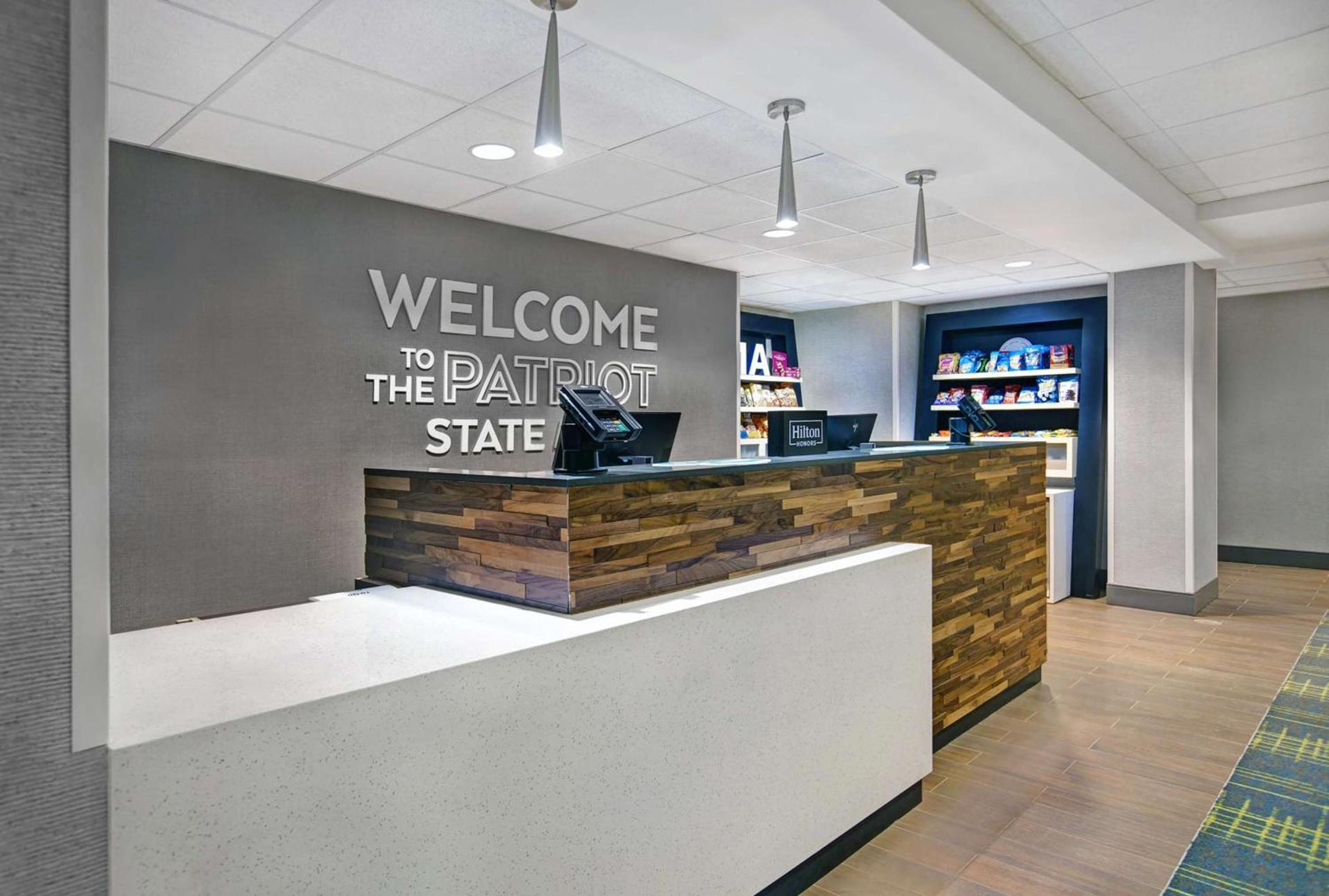 Hampton Inn Westfield photo 5
