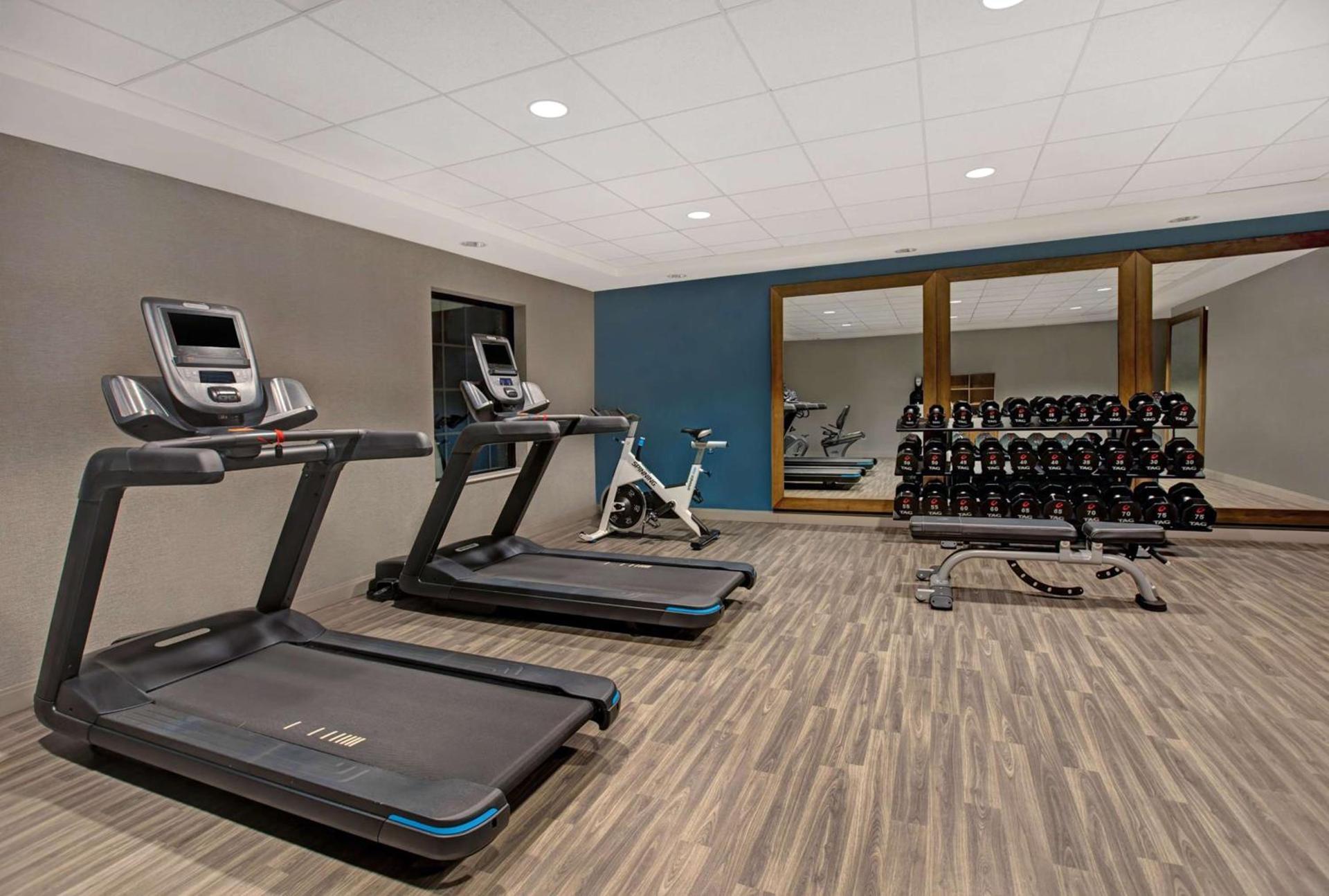 Hampton Inn Westfield photo 14