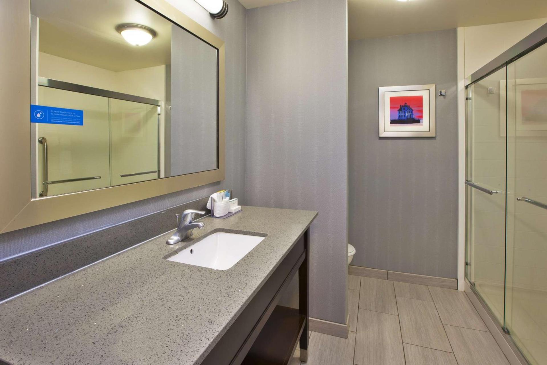 Hampton Inn & Suites - Elyria photo 19