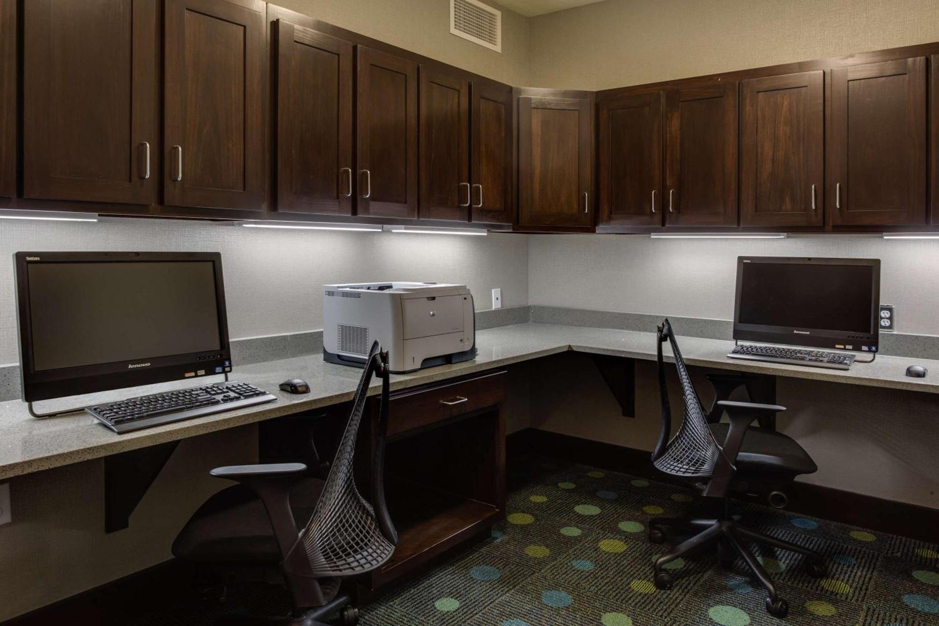 Hampton Inn & Suites - Elyria photo 24
