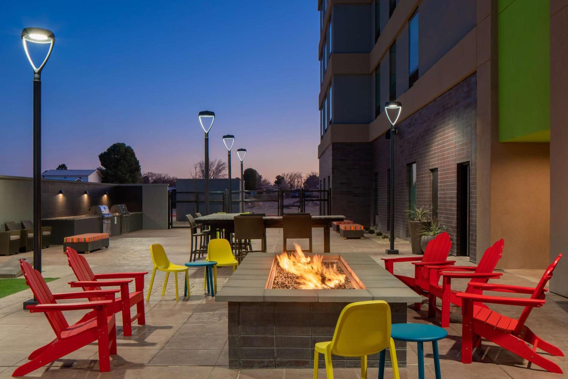 Home2 Suites By Hilton Carlsbad New Mexico photo 2