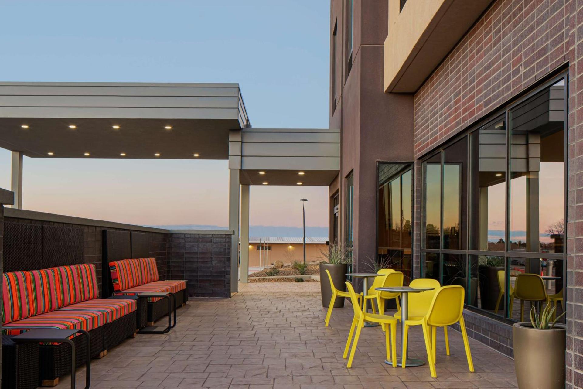 Home2 Suites By Hilton Carlsbad New Mexico photo 3