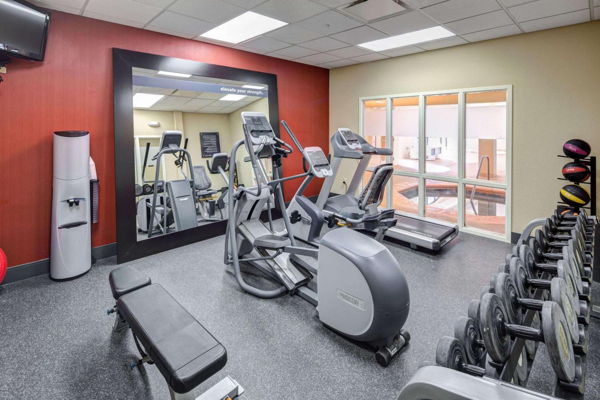 Hampton Inn & Suites Augusta West photo 13
