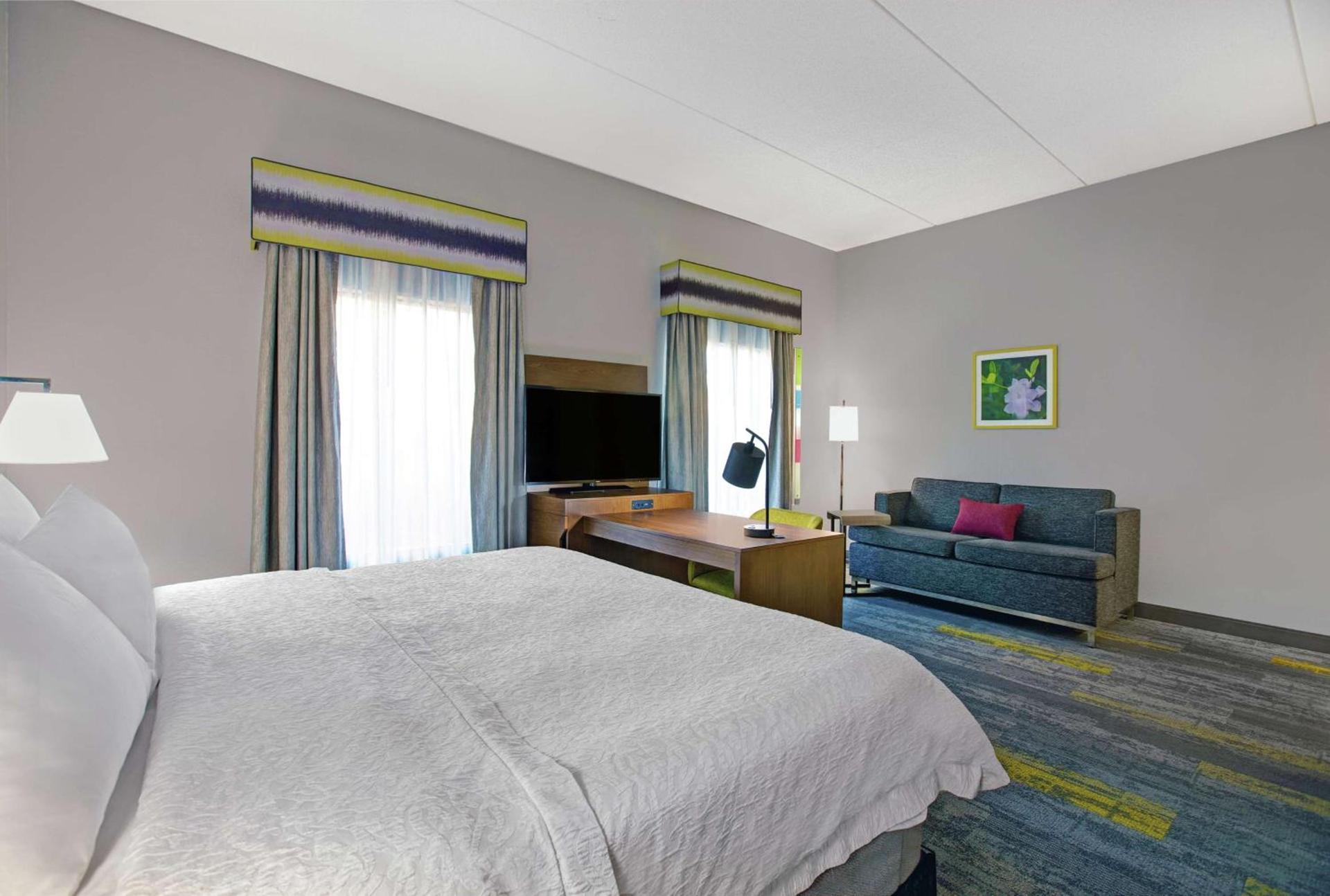 Hampton Inn & Suites Augusta West photo 16