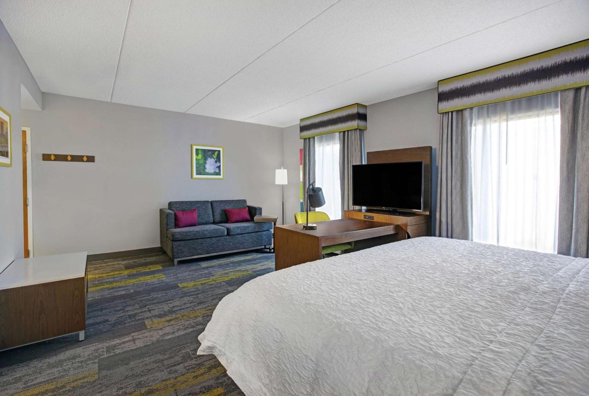 Hampton Inn & Suites Augusta West photo 18