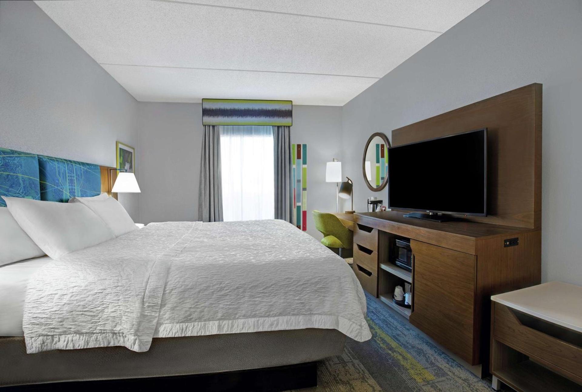 Hampton Inn & Suites Augusta West photo 24