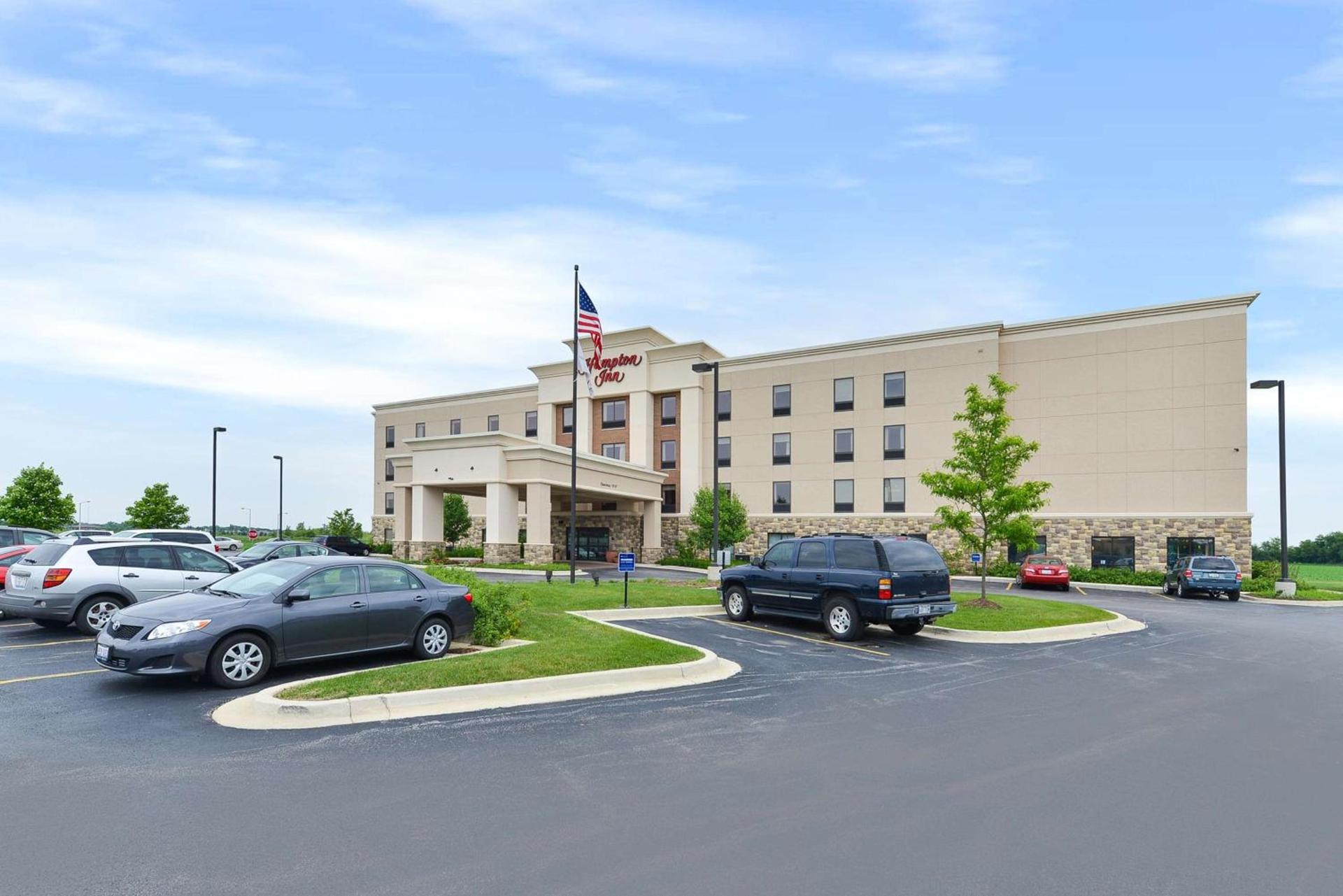 Hampton Inn Yorkville photo 3