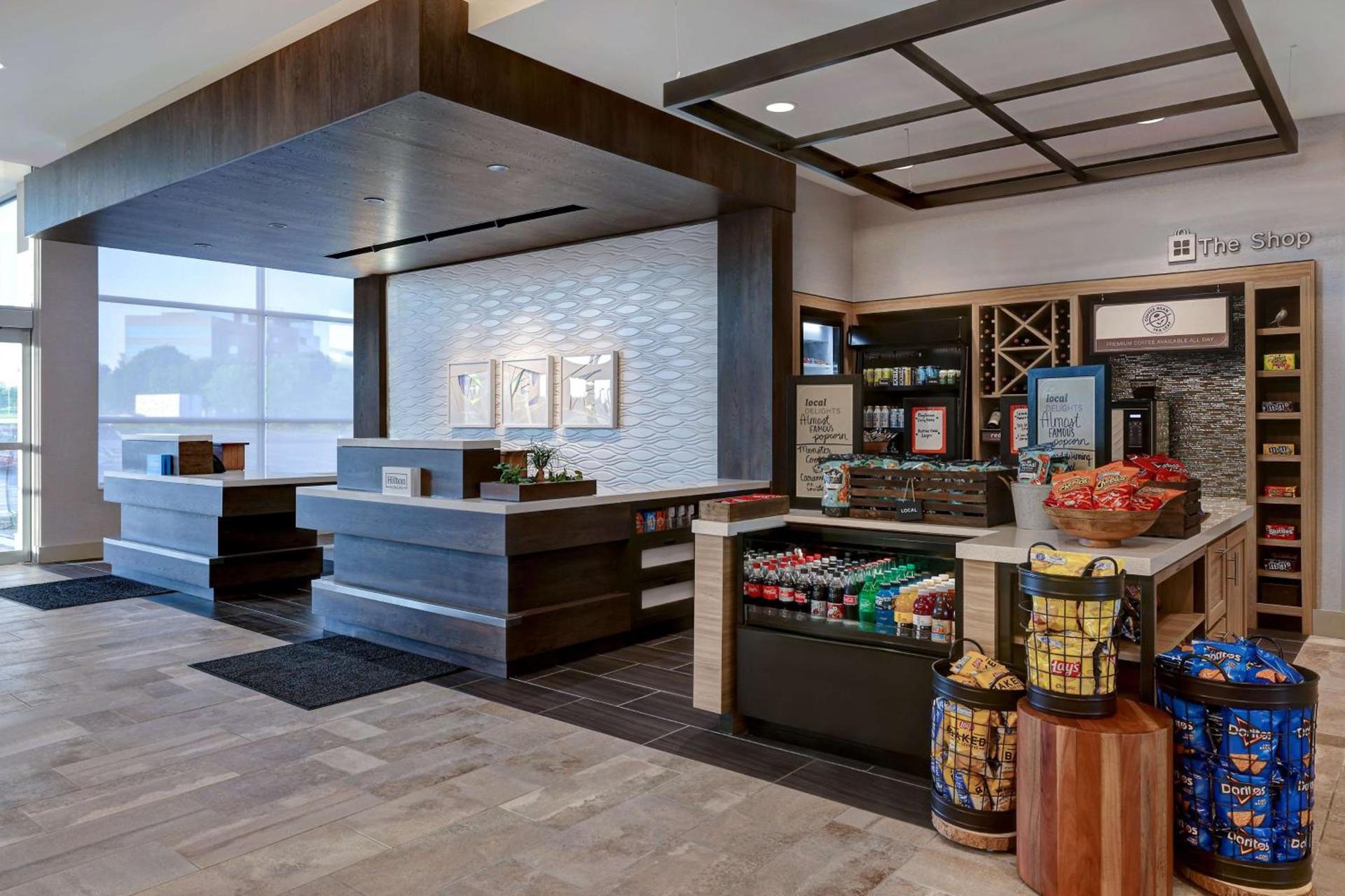 Hilton Garden Inn Cedar Rapids photo 7