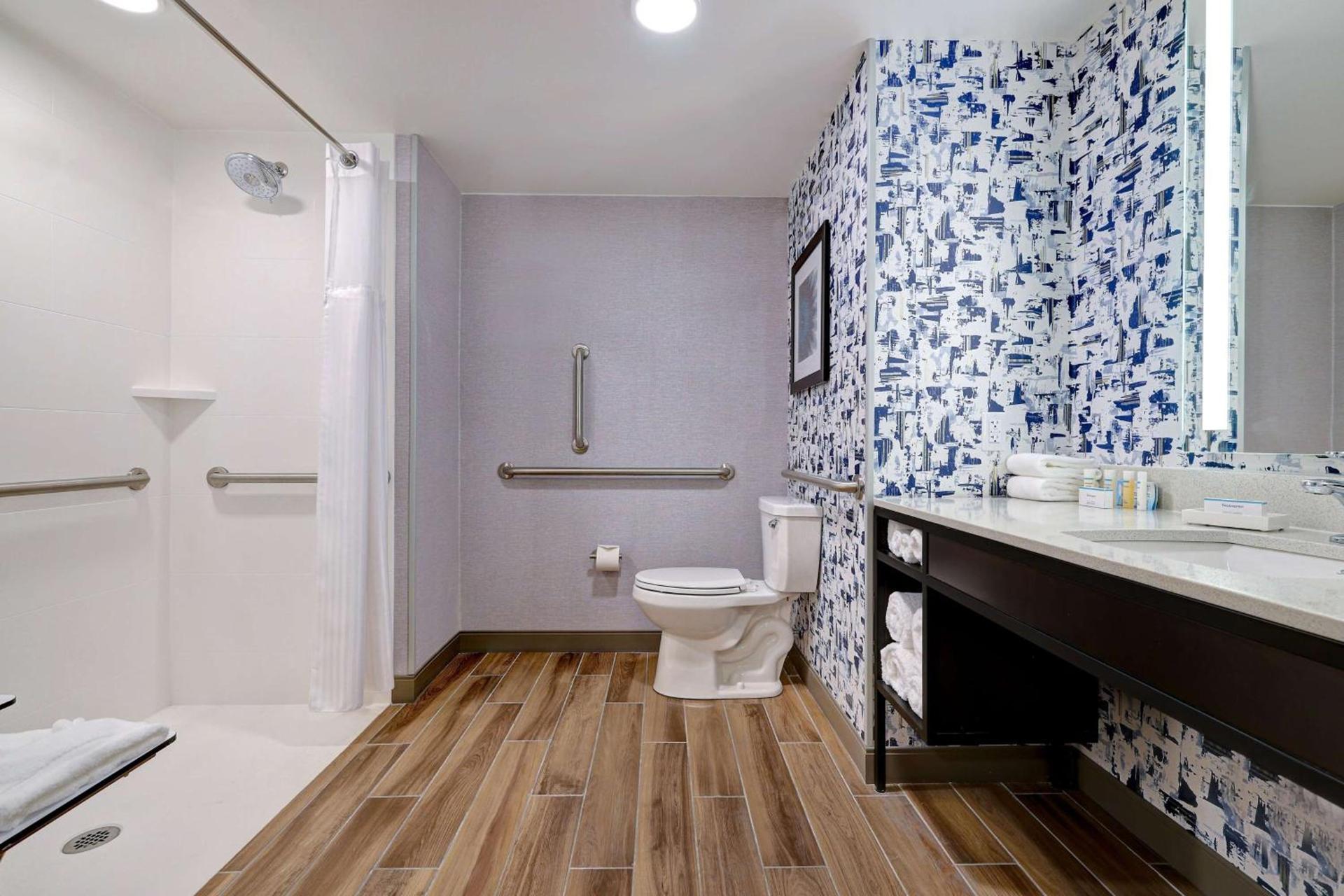 Hilton Garden Inn Cedar Rapids photo 32