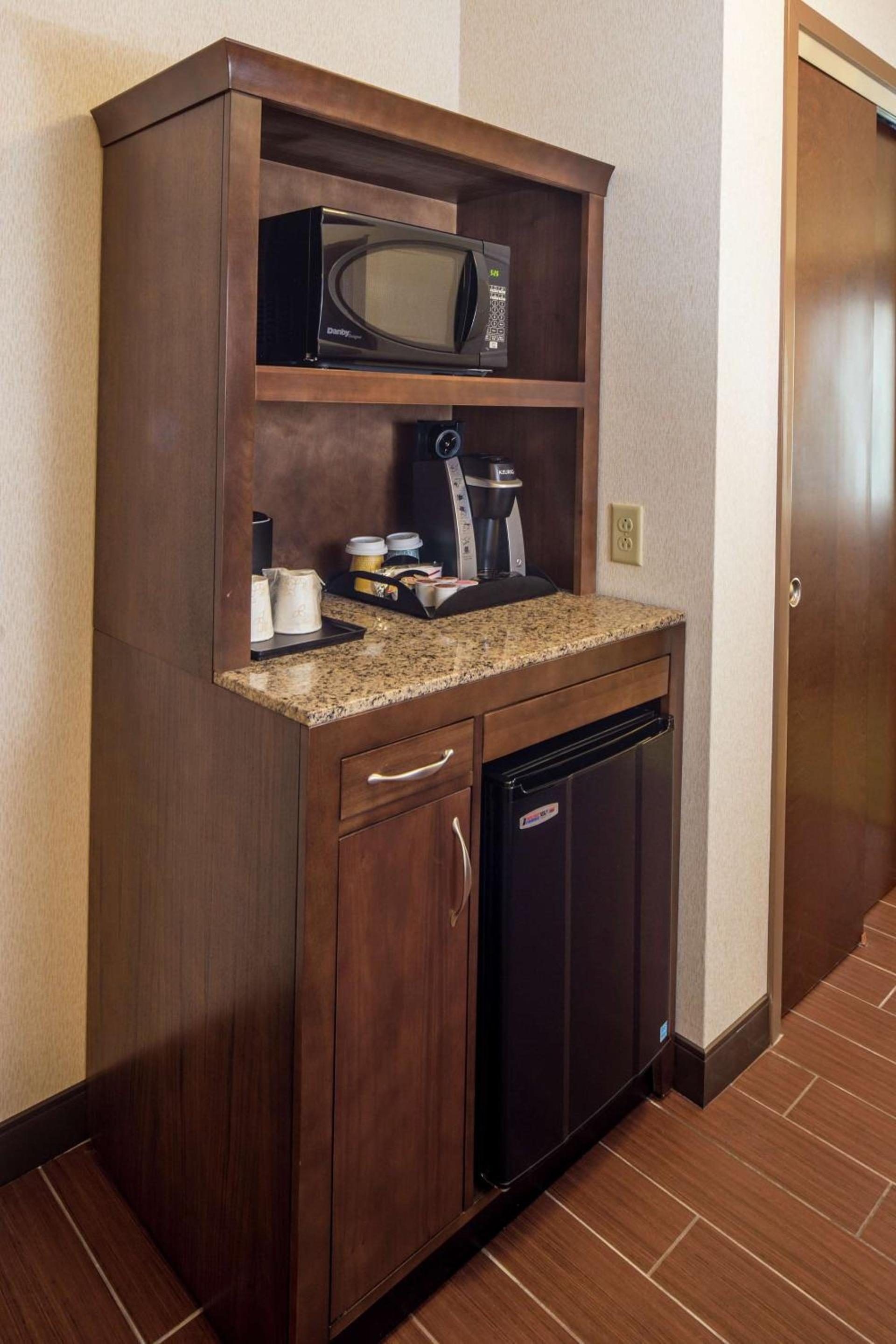 Hilton Garden Inn Uniontown photo 23
