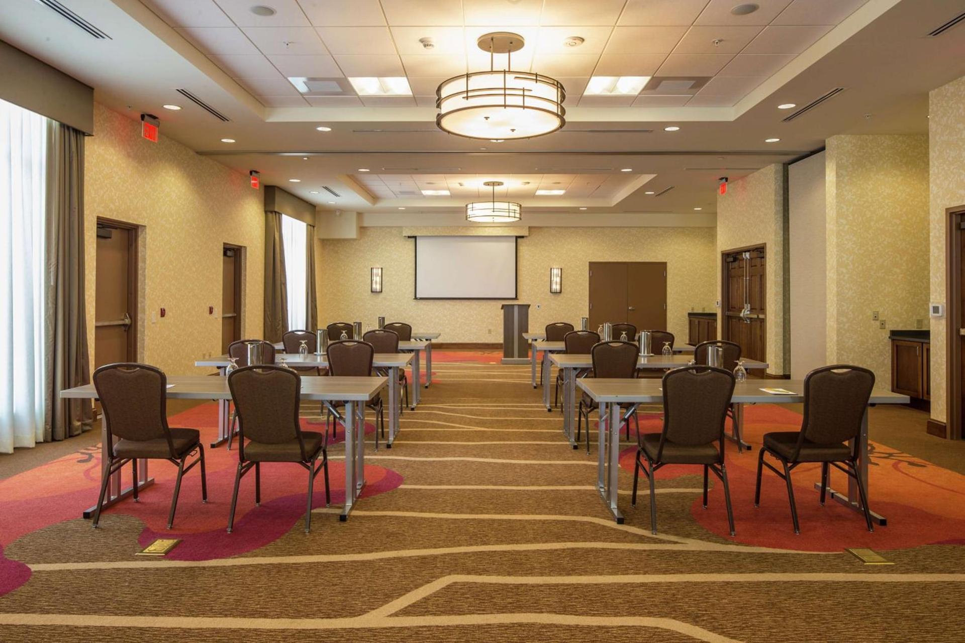 Hilton Garden Inn Uniontown — hotel in Uniontown