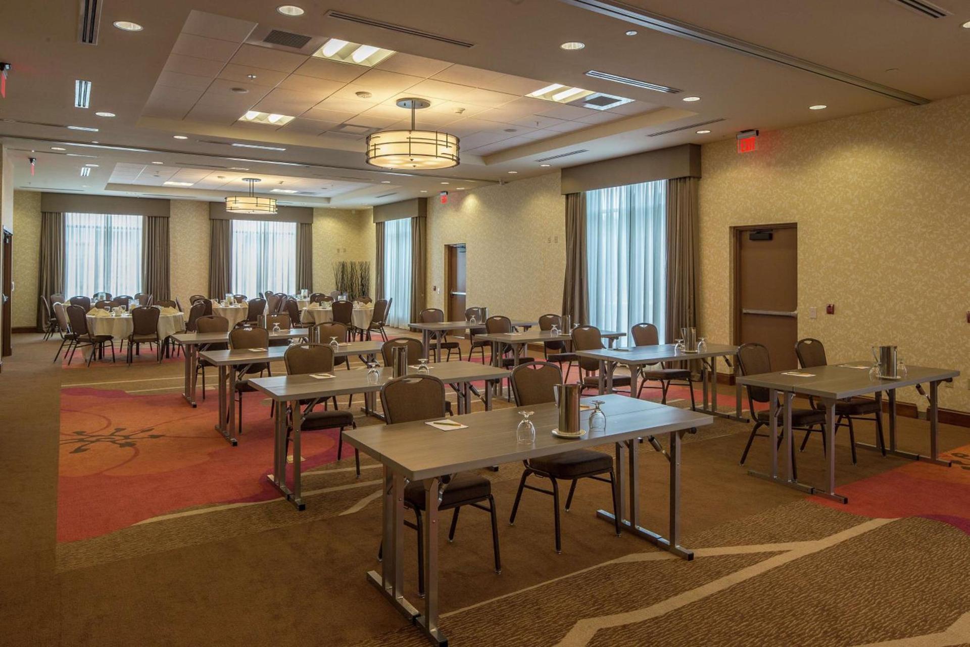 Hilton Garden Inn Uniontown photo 10