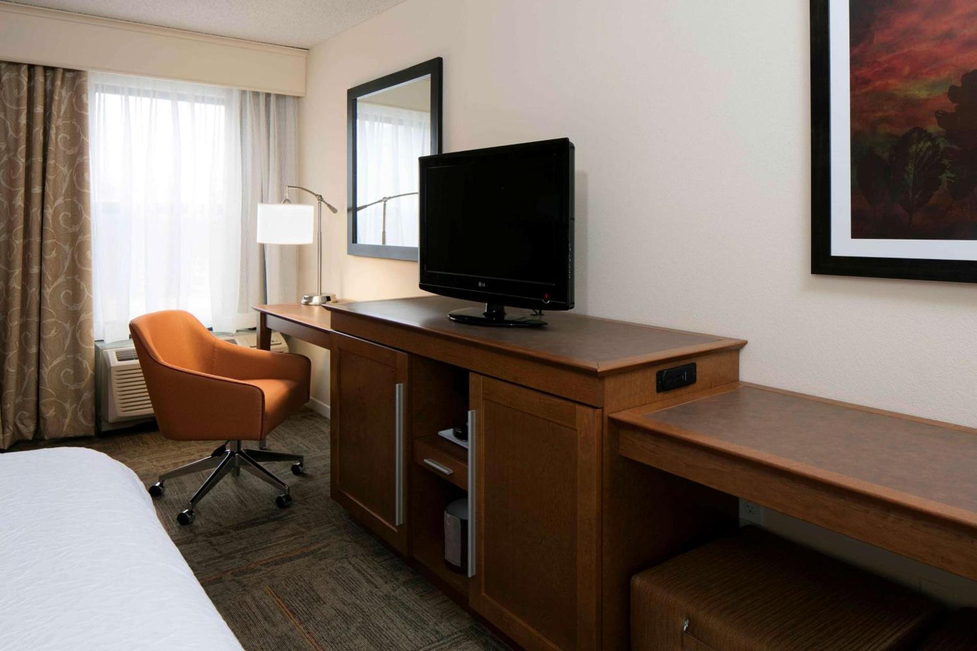 Hampton Inn Kansas City/Shawnee Mission photo 15