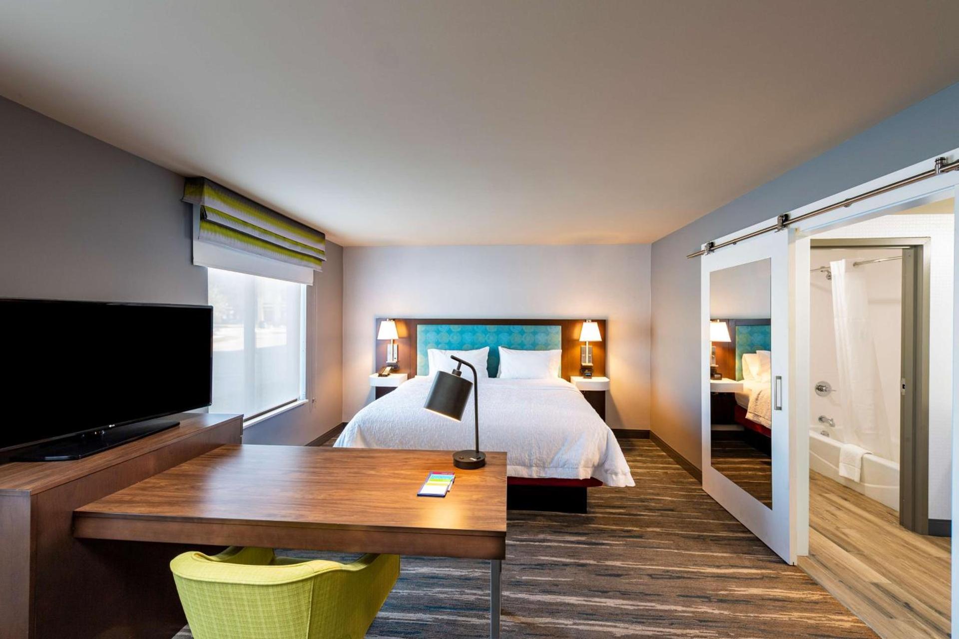 Hampton Inn & Suites Keller Town Center photo 25