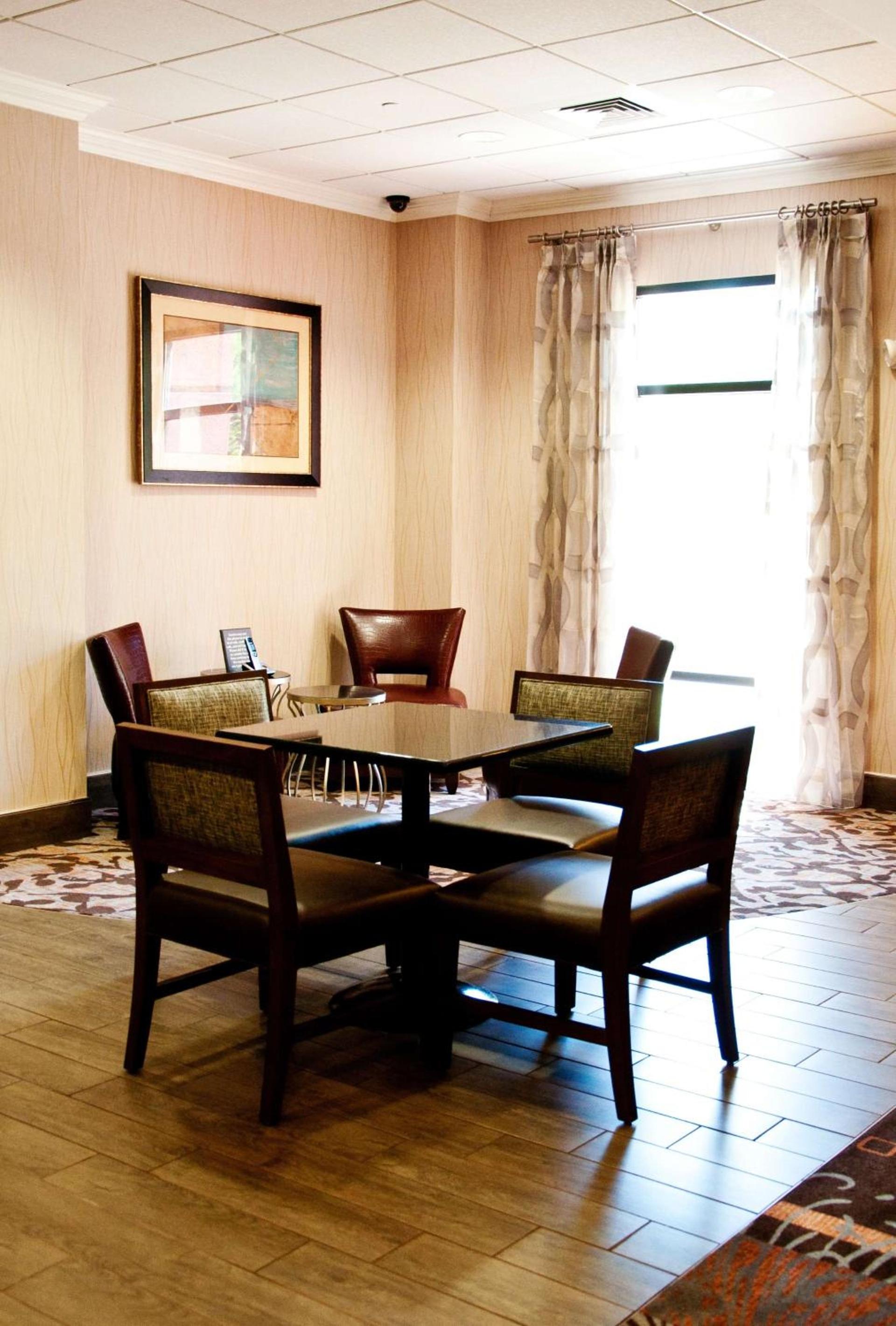Hampton Inn Doylestown photo 6
