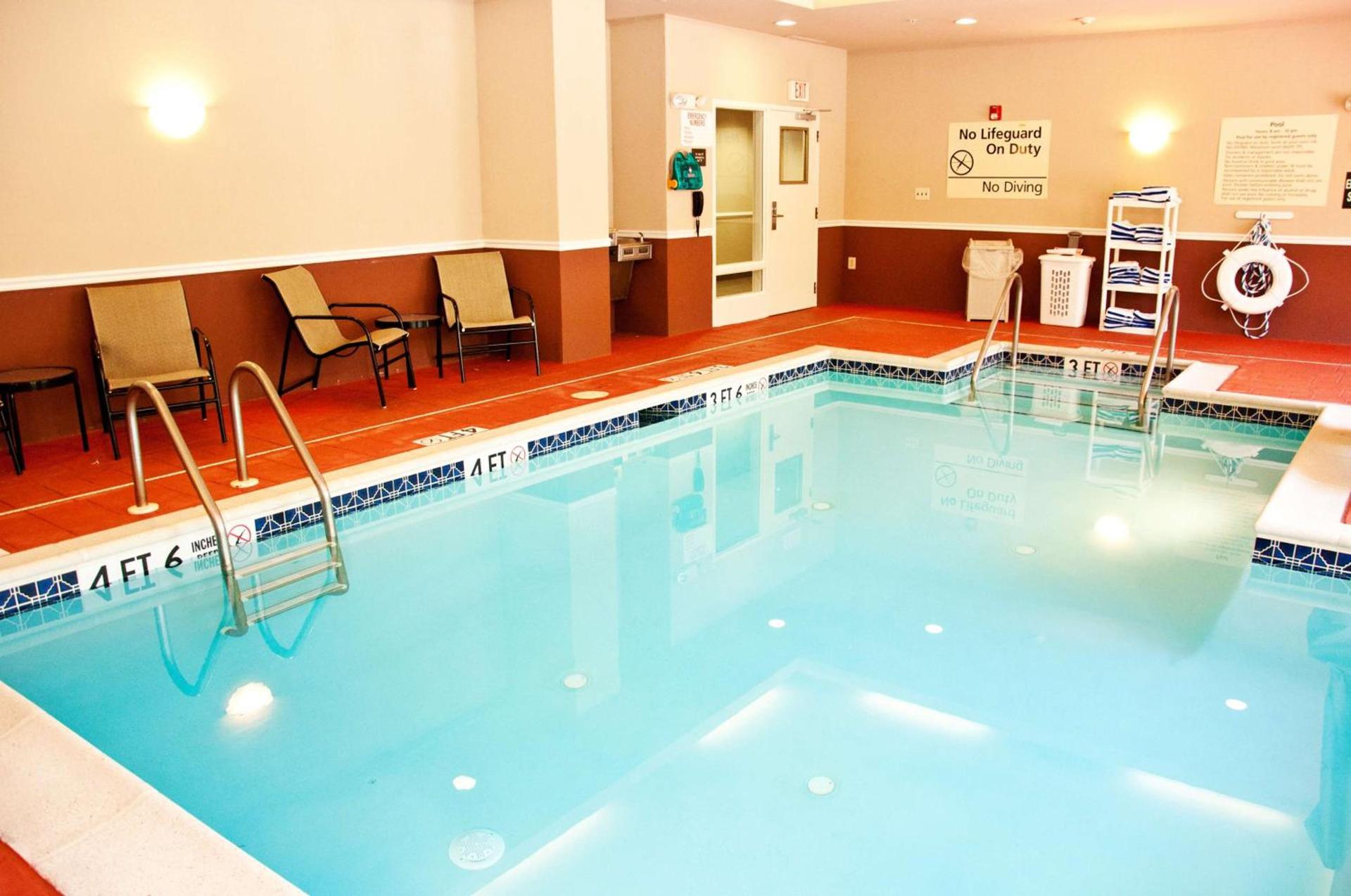 Hampton Inn Doylestown photo 10