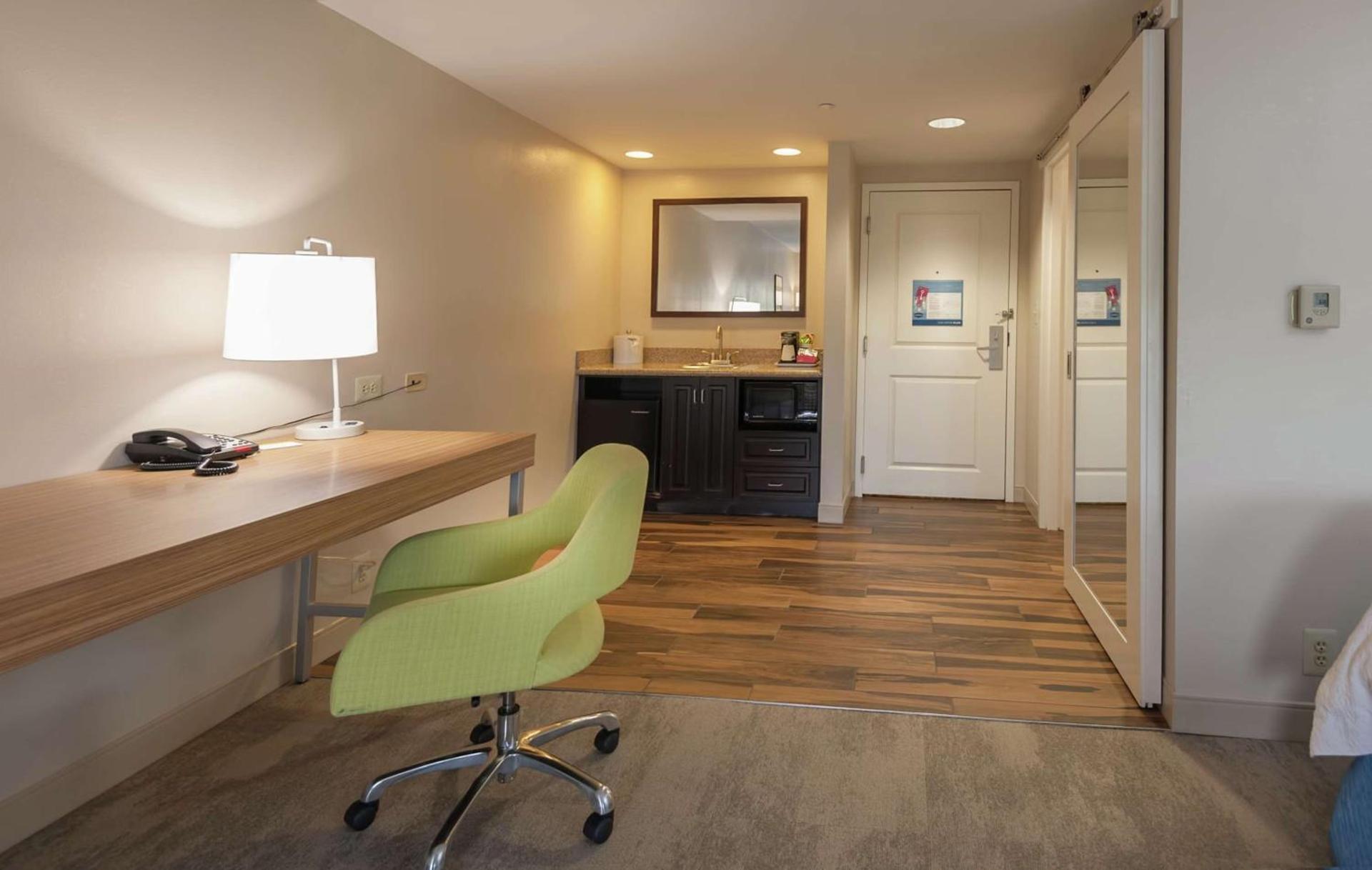Hampton Inn Doylestown photo 18