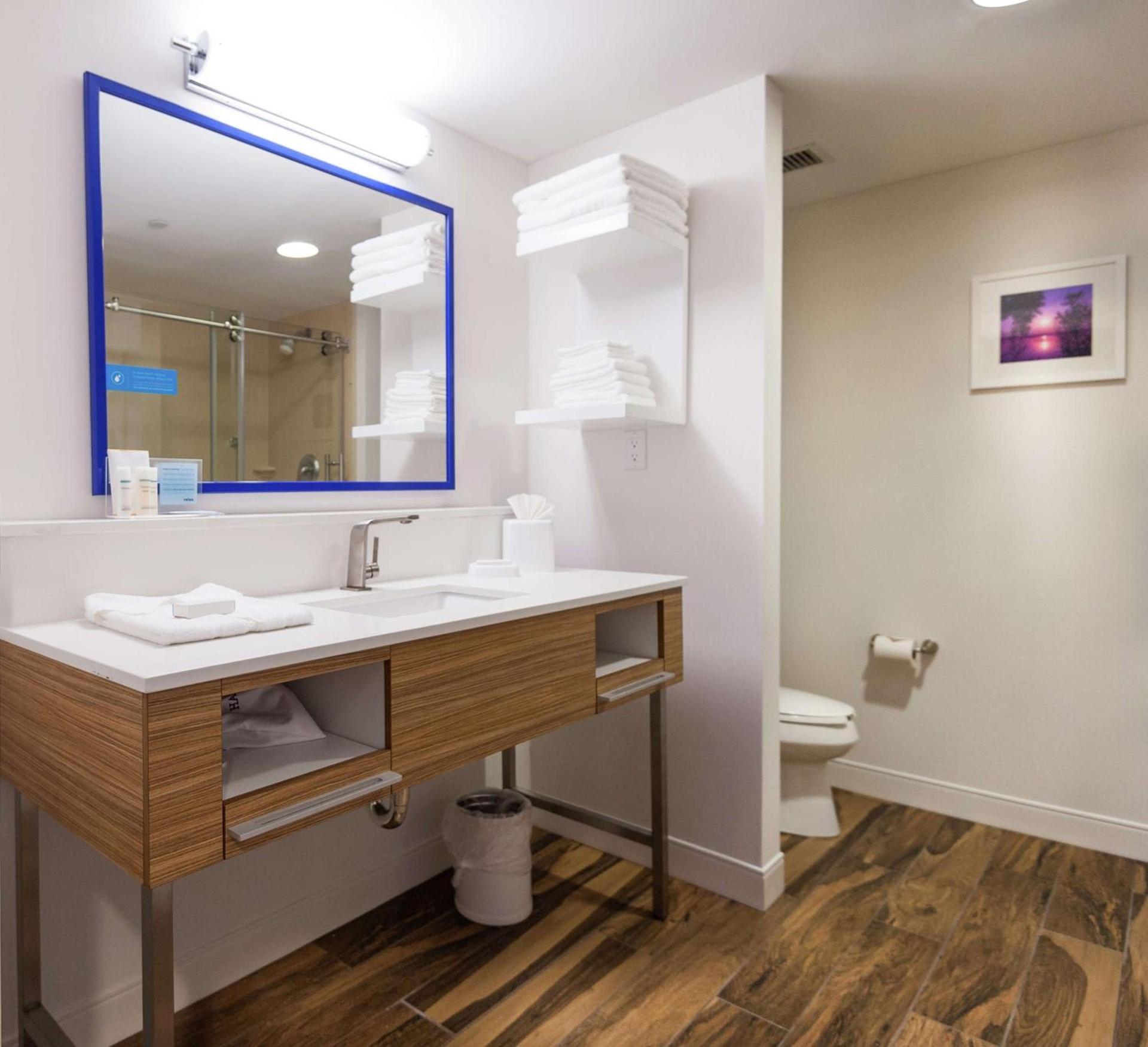Hampton Inn Doylestown photo 25